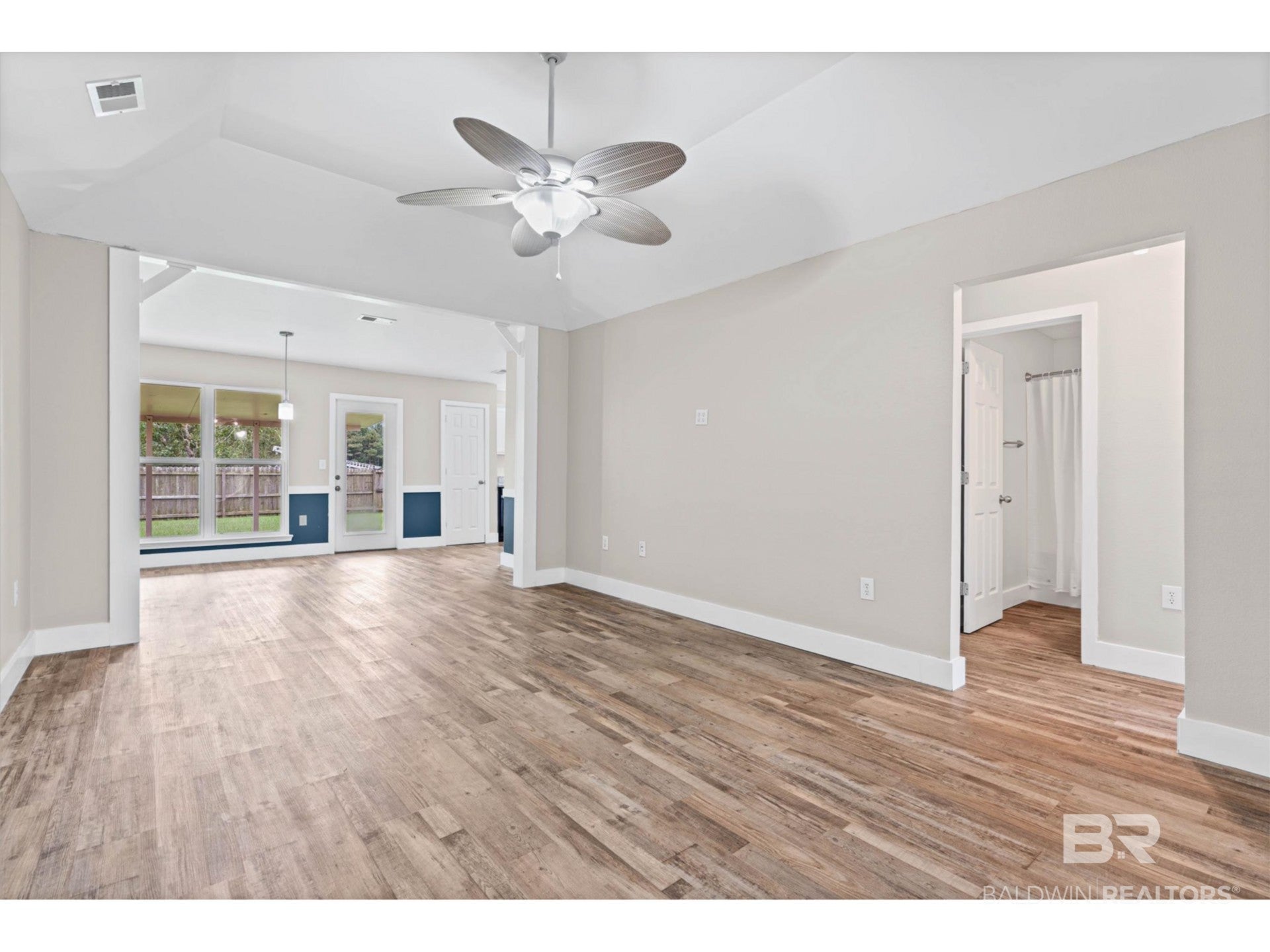 16612 Sugar Loop