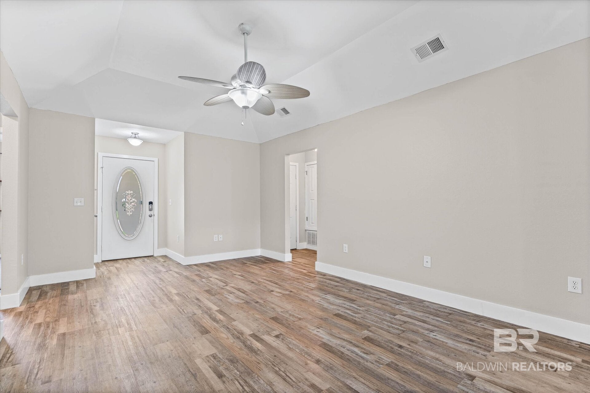 16612 Sugar Loop