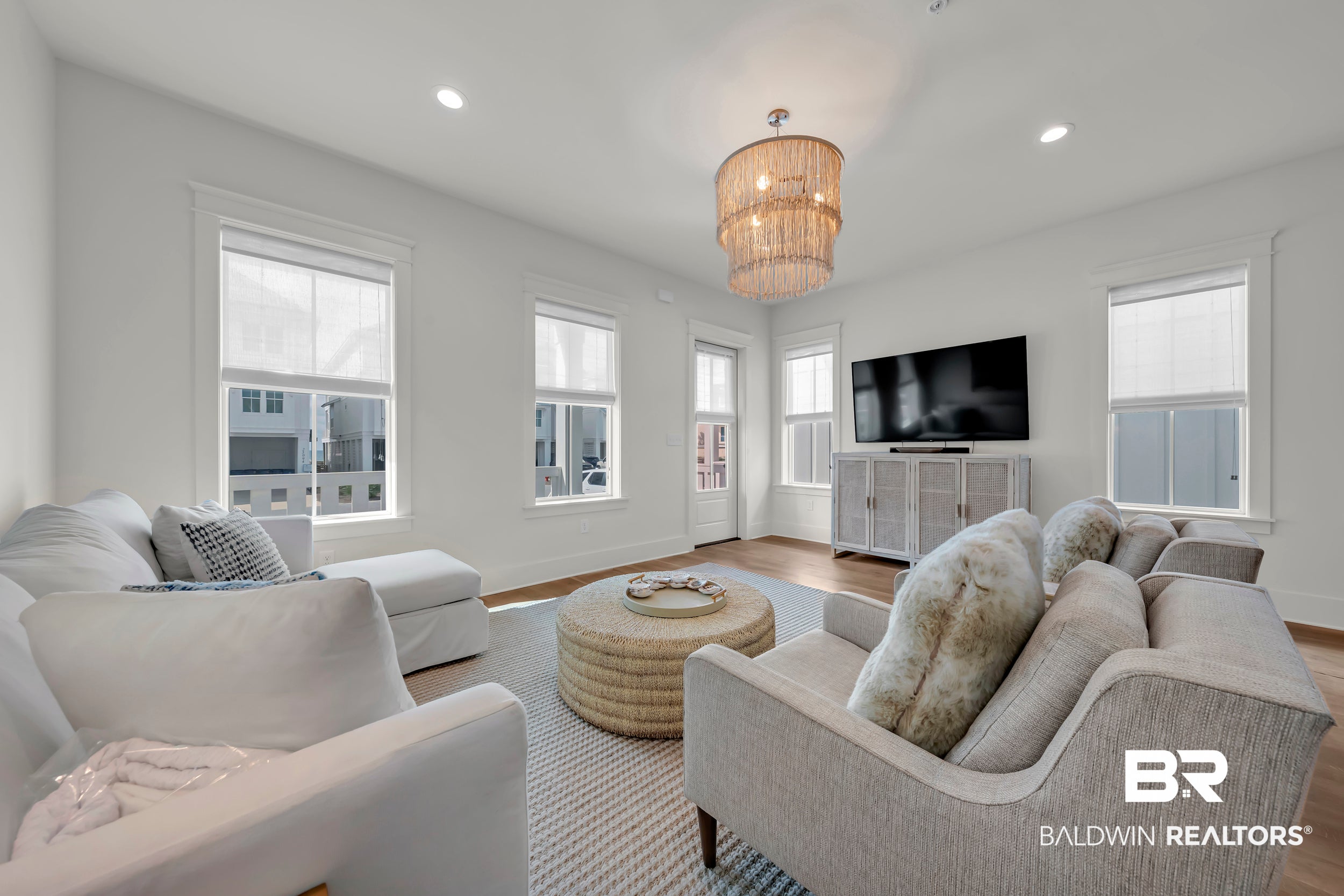 25091 Romar Vista Place