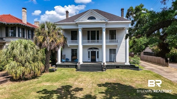 1200 GOVERNMENT ST, MOBILE, AL 36604 - Image b2fd7dbff92ca016b8bbfcb8493850cd/1013342743