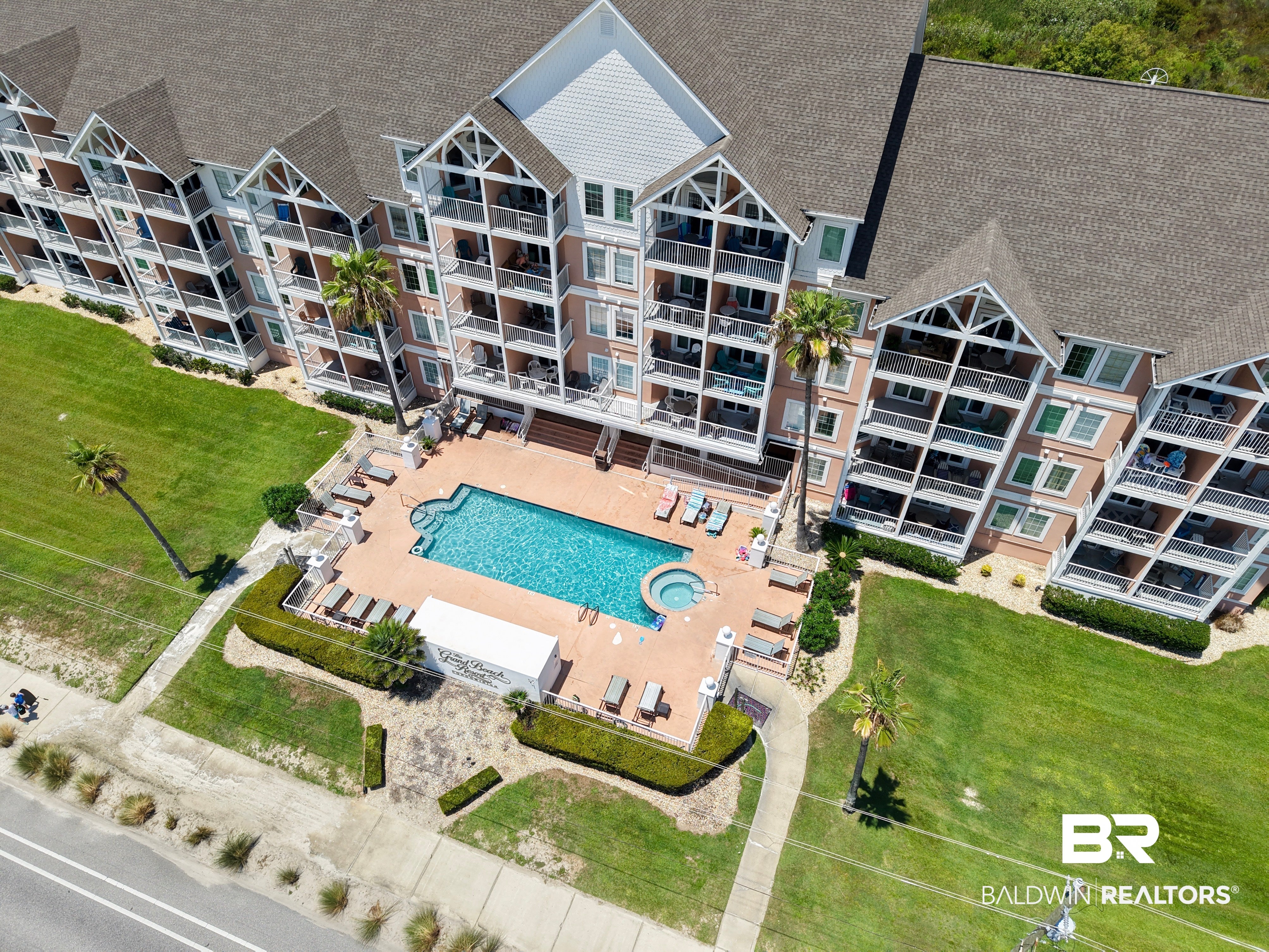 572 E Beach Blvd 303