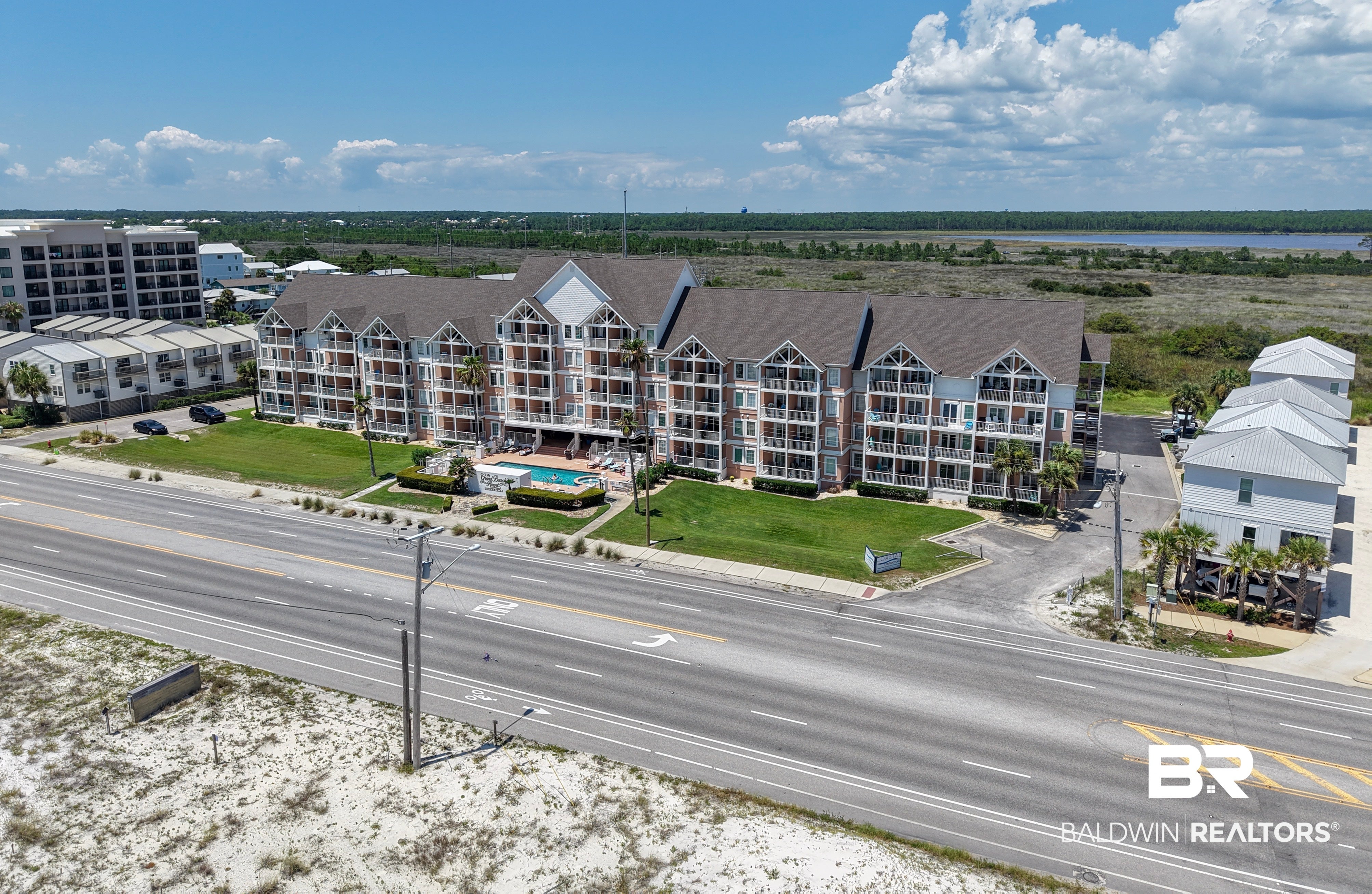 572 E Beach Blvd 303