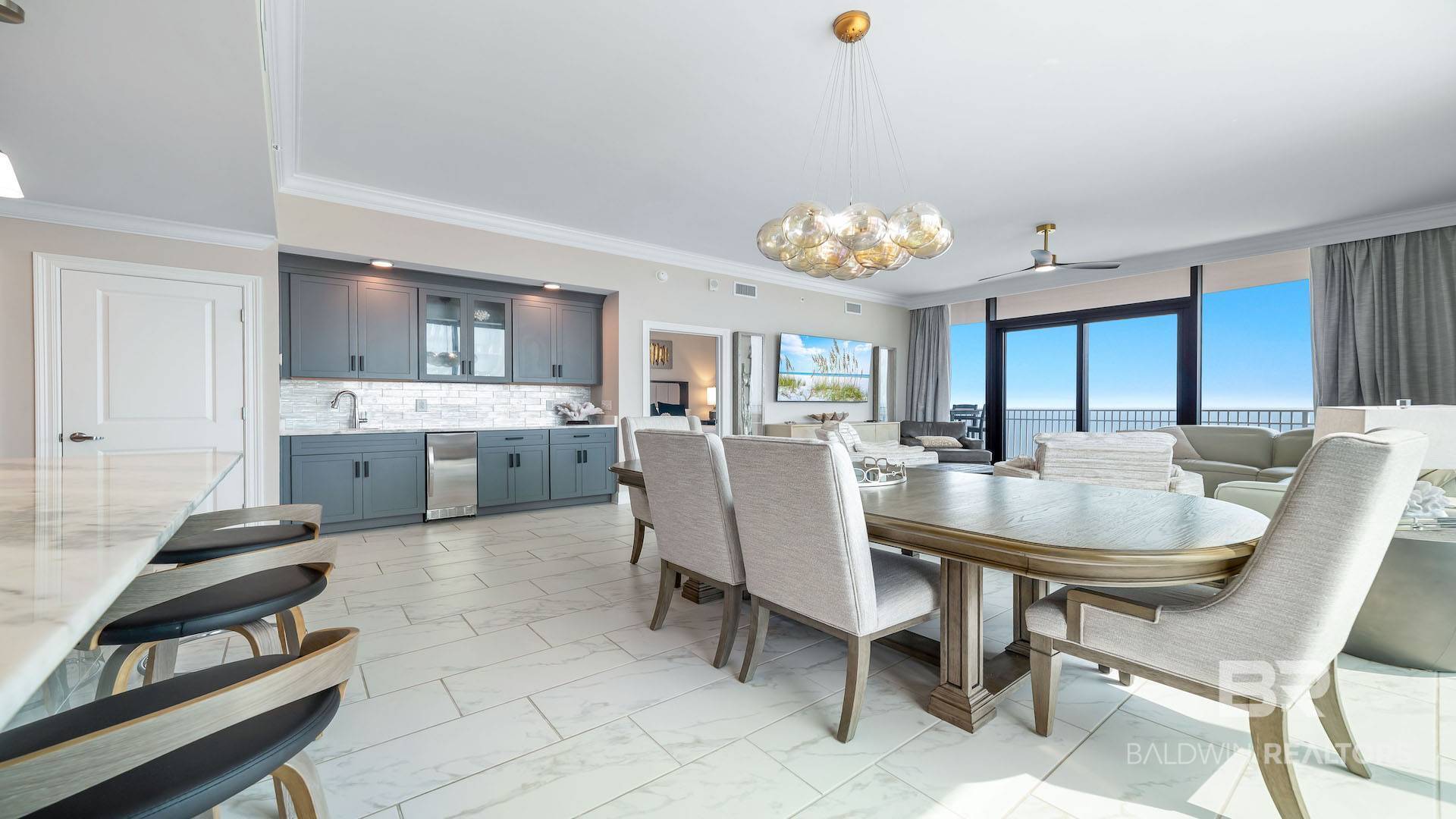 533 E Beach Boulevard 2301