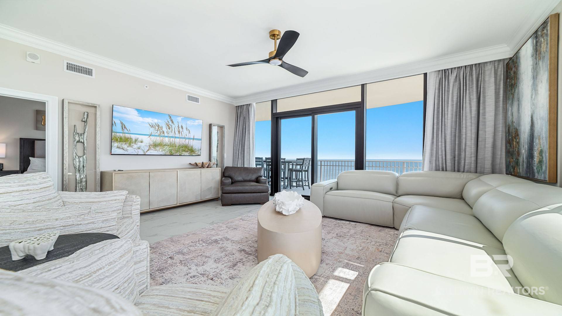 533 E Beach Boulevard 2301