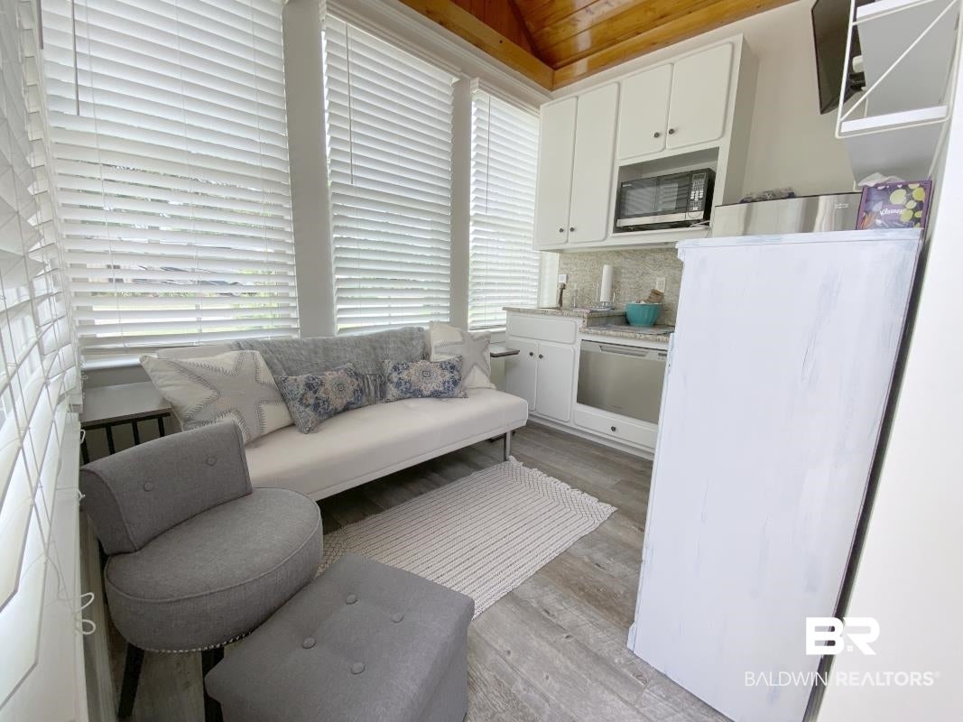 28888 Canal Road 77