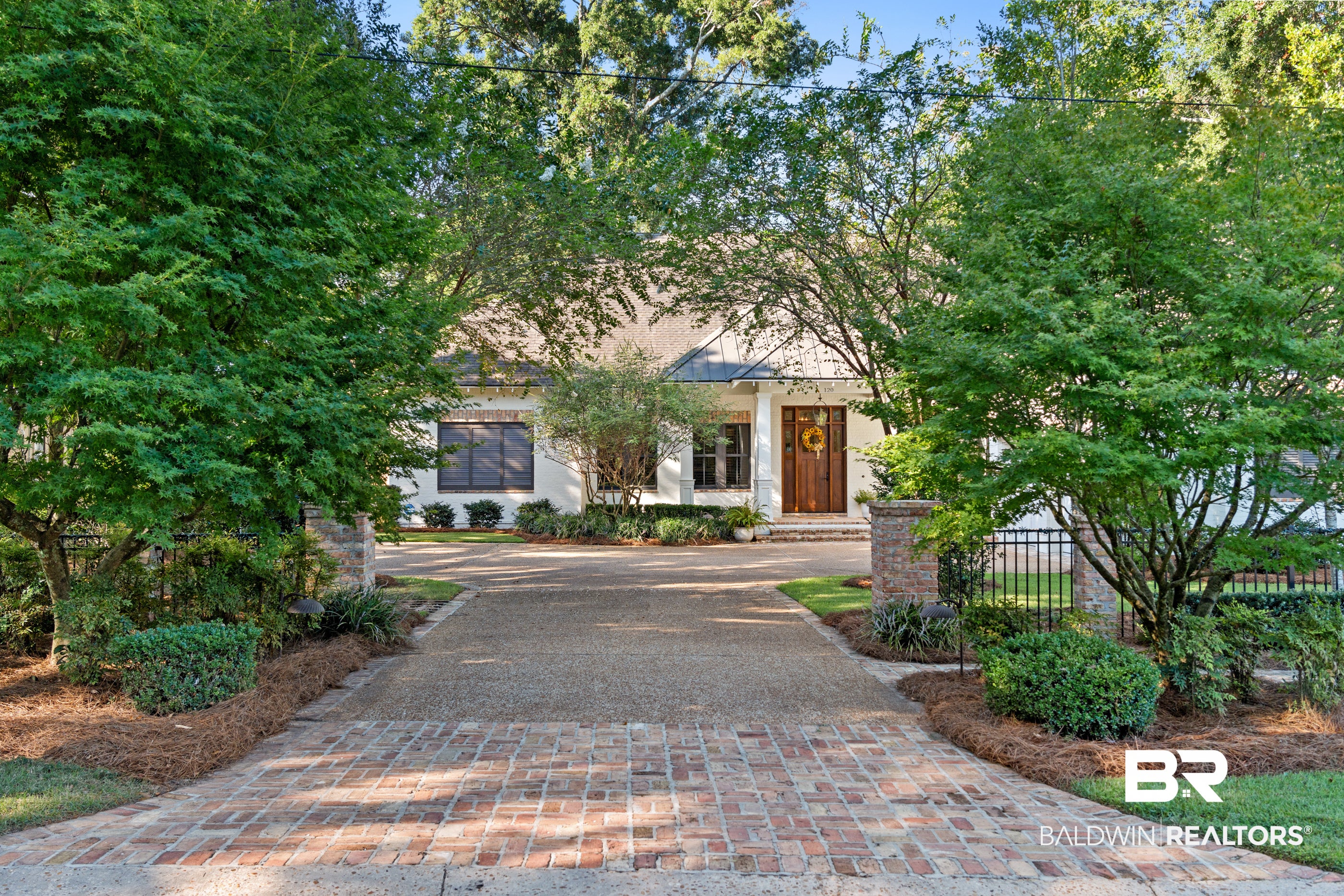 120 White Avenue