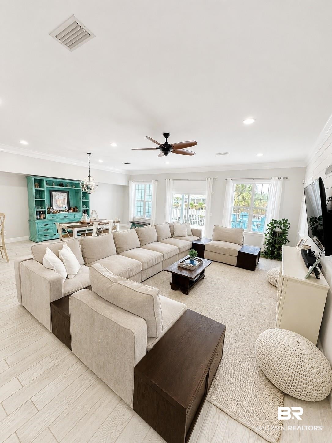 26423 Marina Rd # 26423, Orange Beach, AL, 36561, USA, 4 Bedrooms Bedrooms, ,5 BathroomsBathrooms,Residential,Pending,26423 Marina Rd # 26423,400274