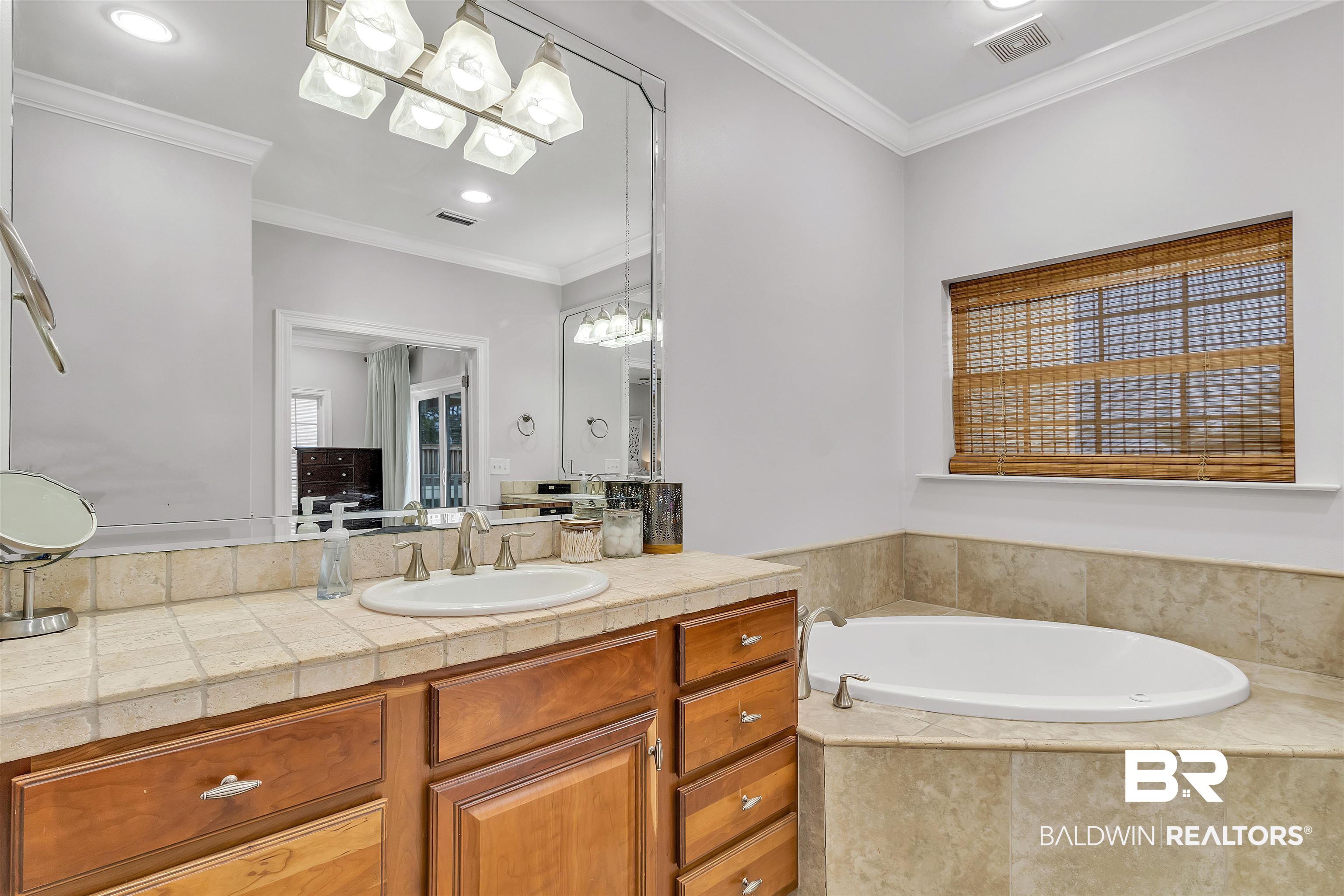 26423 Marina Rd # 26423, Orange Beach, AL, 36561, USA, 4 Bedrooms Bedrooms, ,5 BathroomsBathrooms,Residential,Pending,26423 Marina Rd # 26423,400274