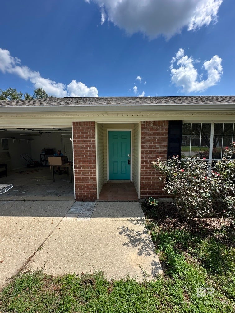 5878 Shady Woods Court