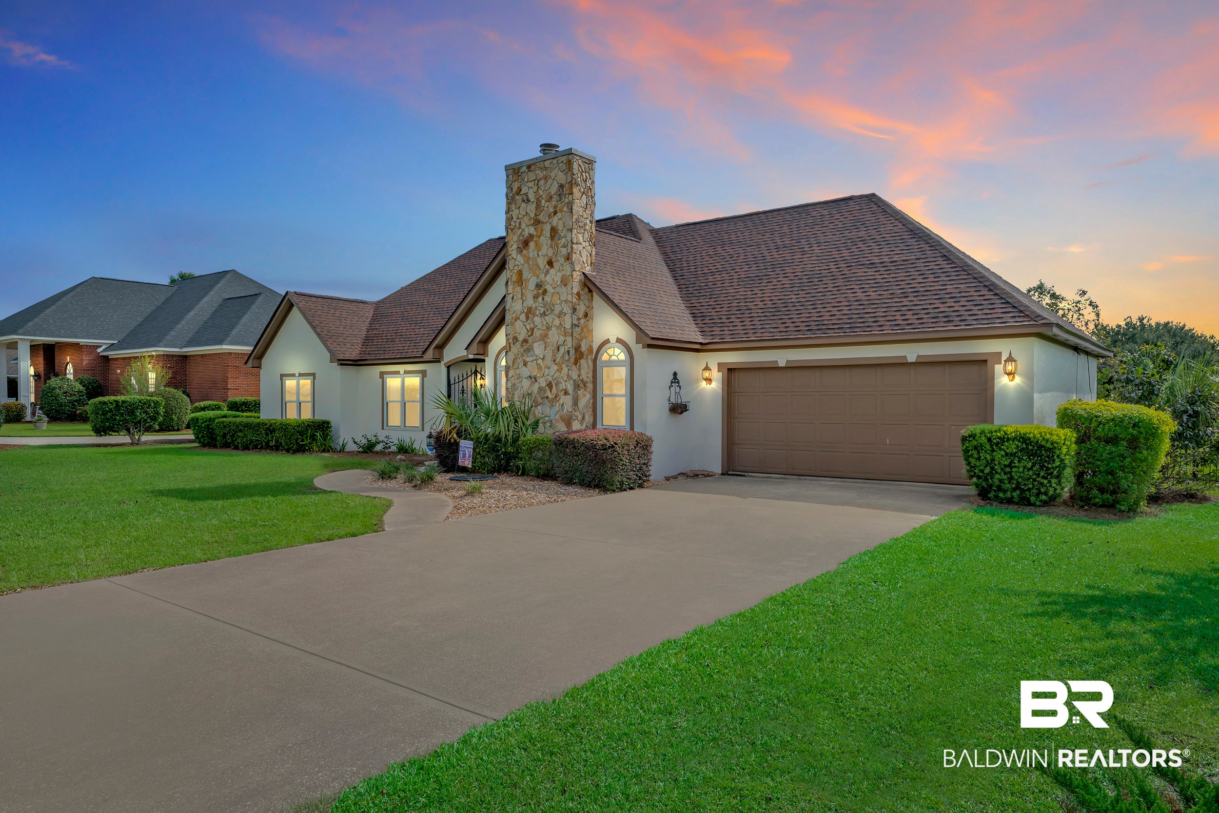 9040 Eagle Lane