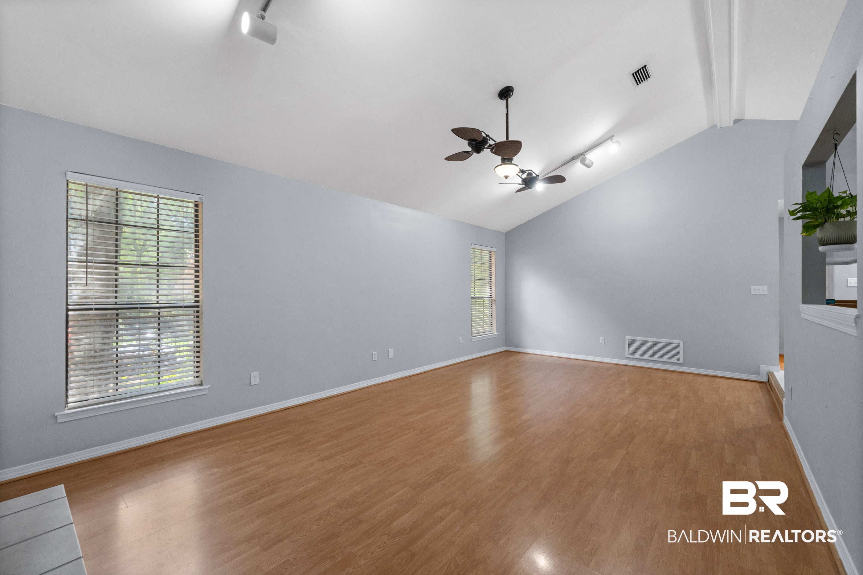 124 Montclair Place