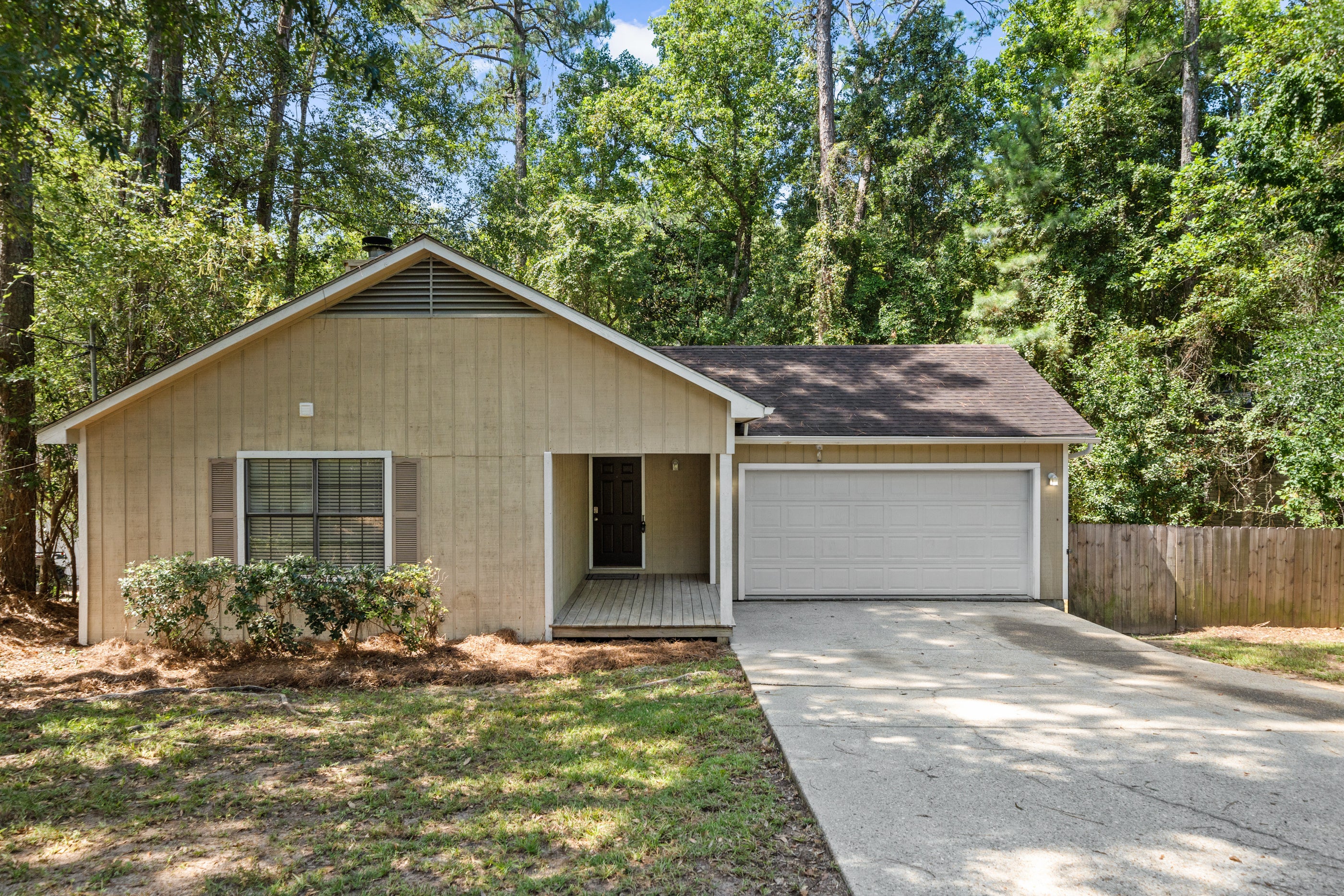 124 Montclair Place