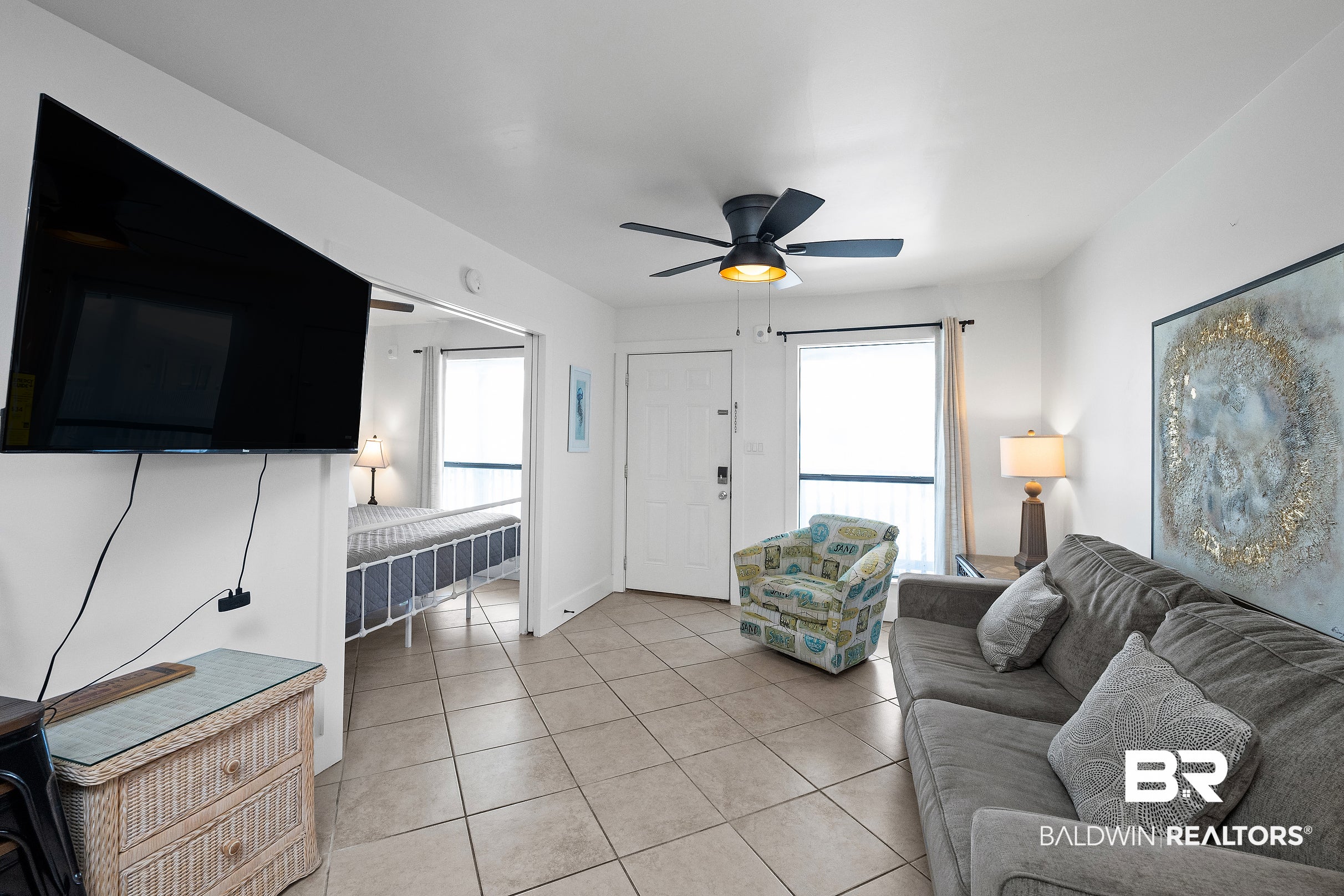 920 W Lagoon Ave B201
