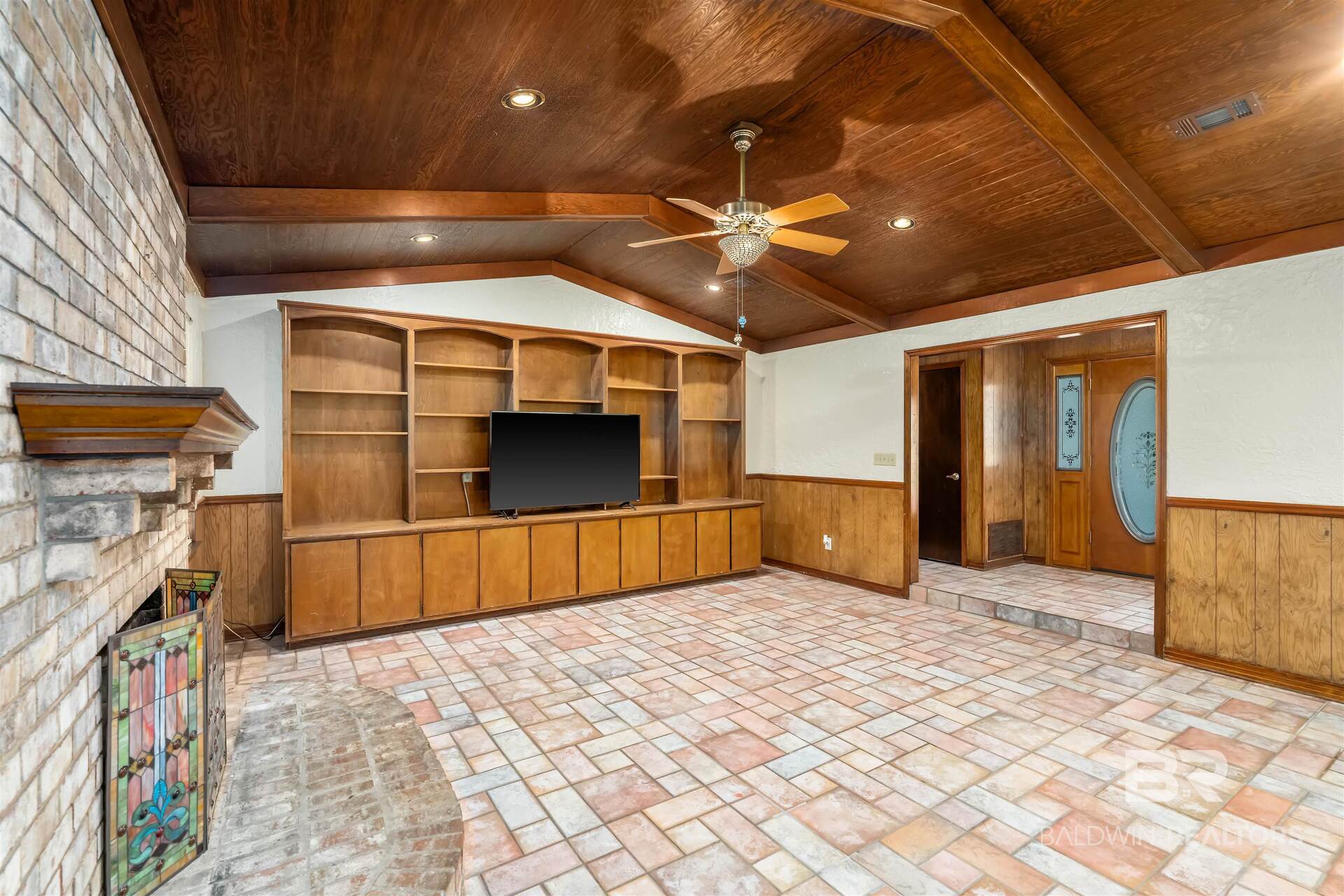 9712 Wills Lane