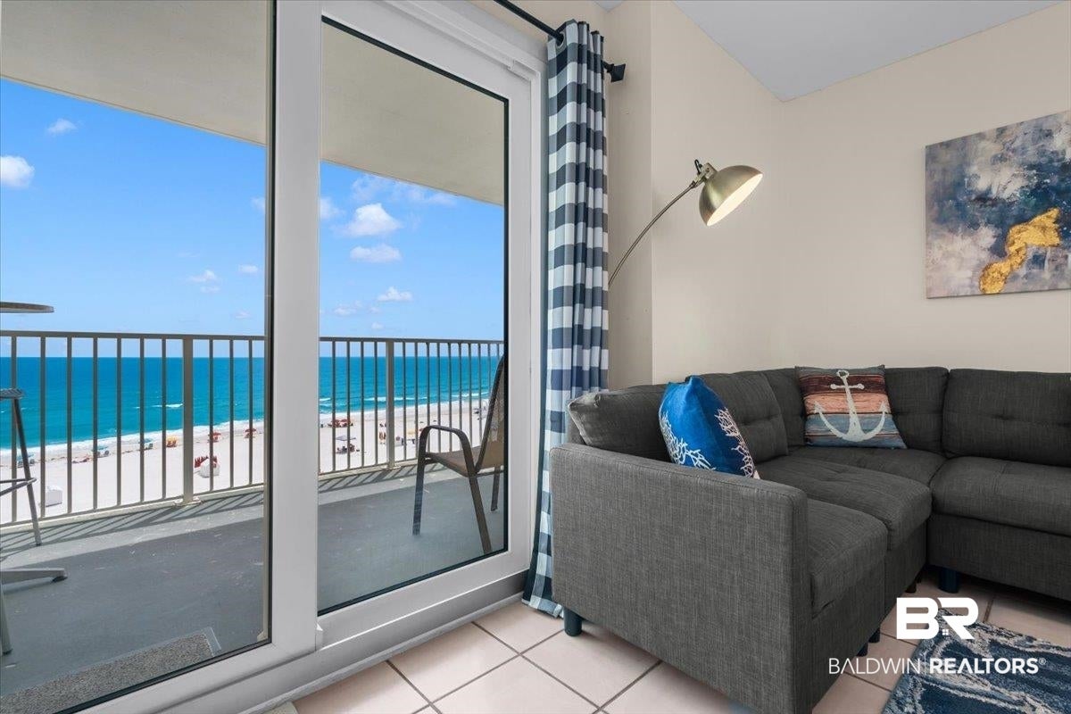517 E Beach Boulevard 5D