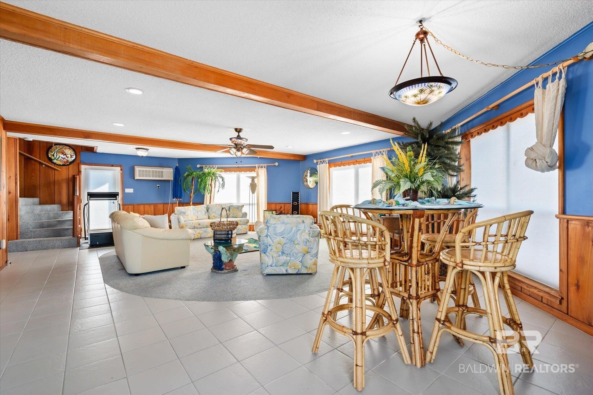 571 Gulfview Drive