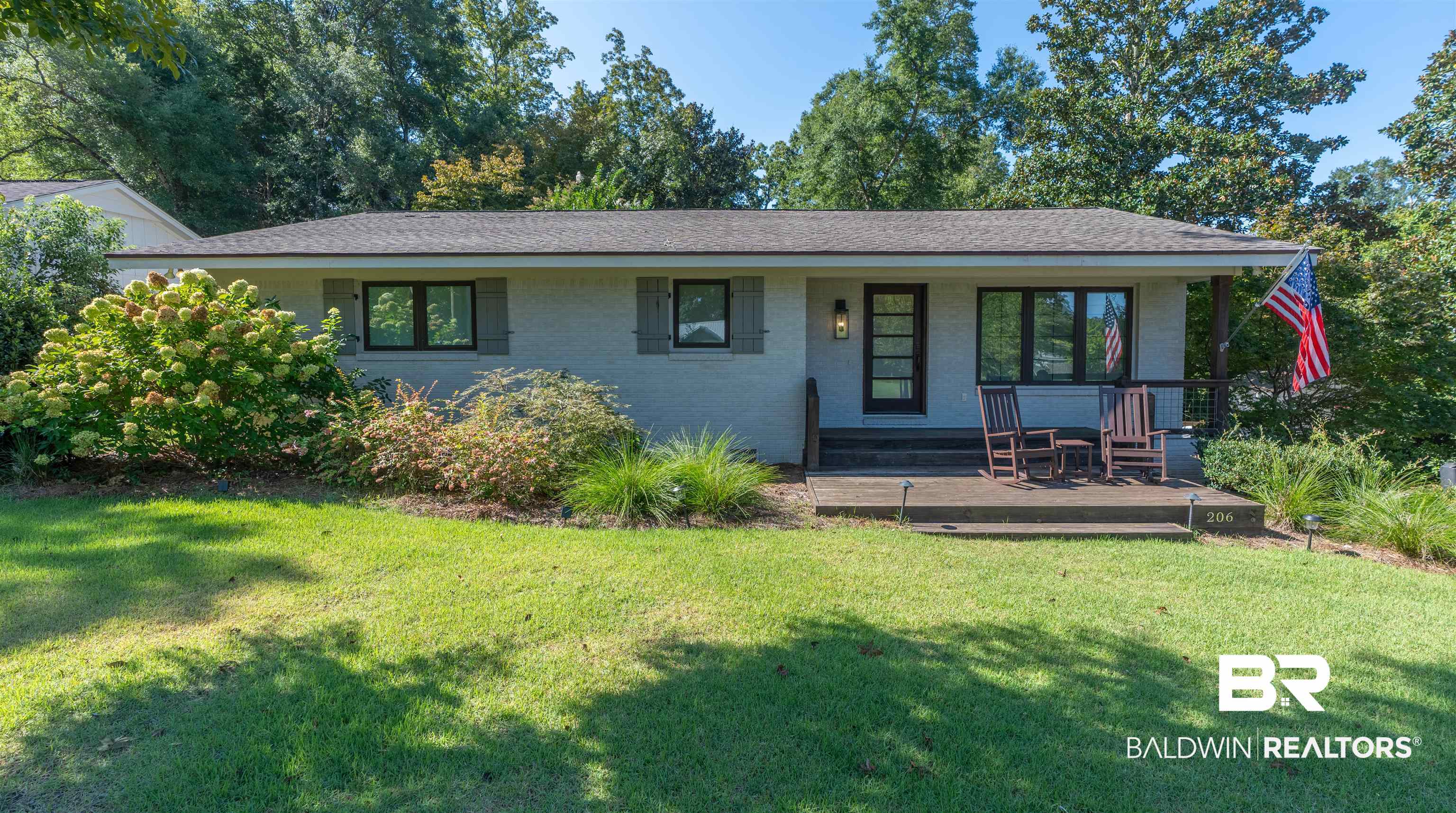 206 Volanta Avenue