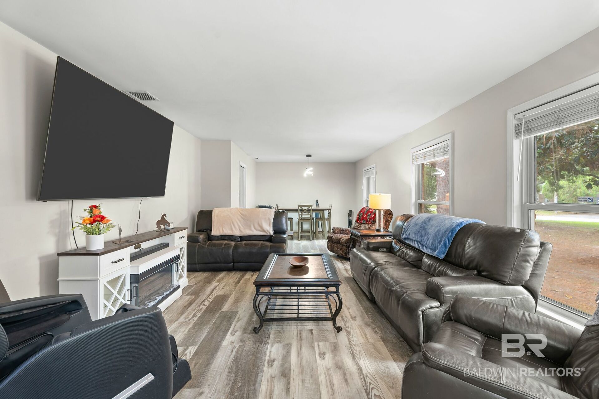 5004 Aldebaran Way