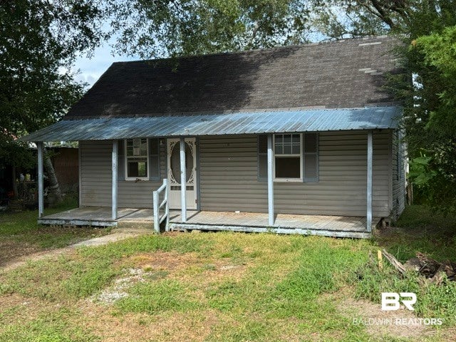 306 NE 1st Street