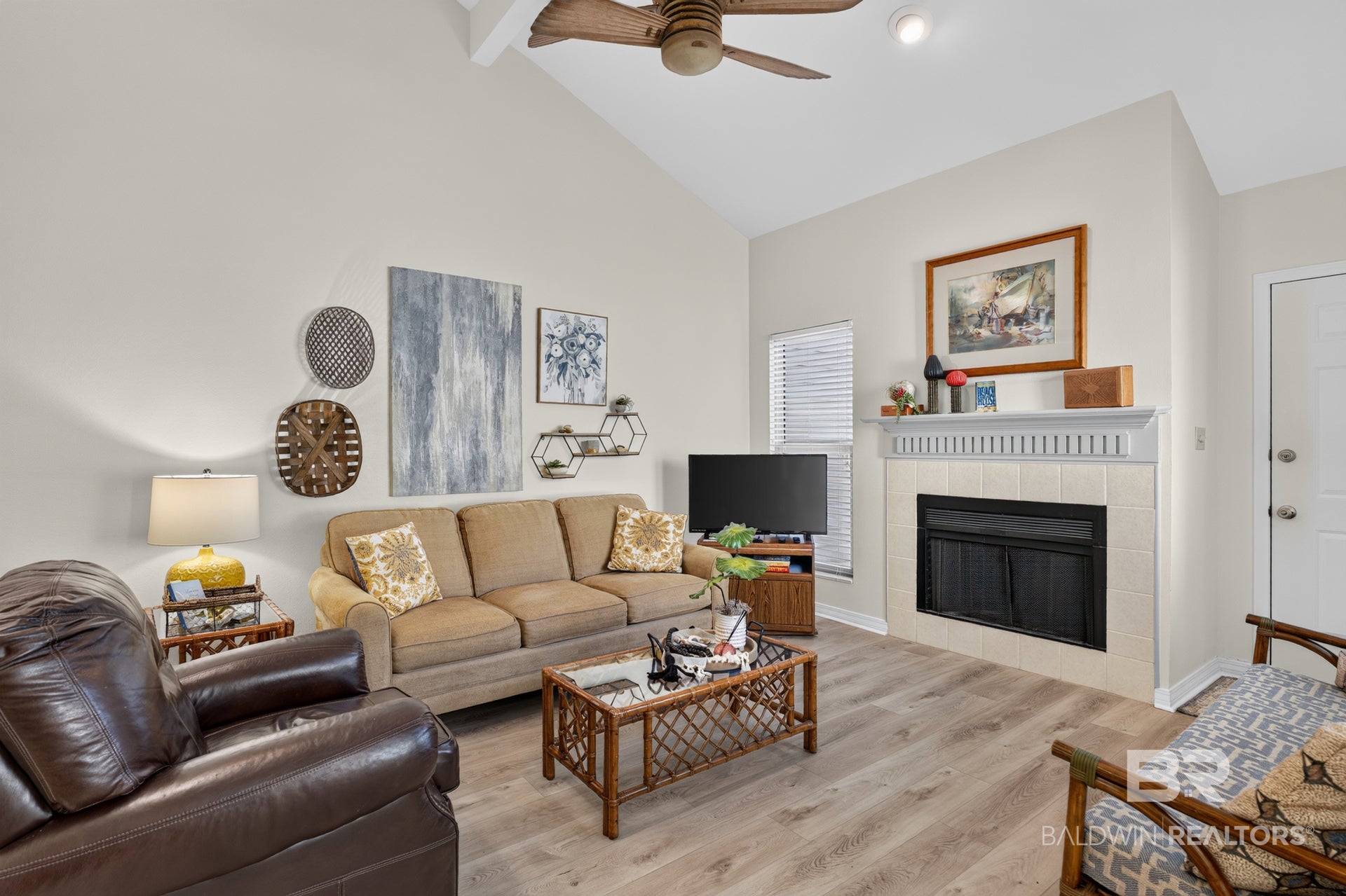 389 Clubhouse Drive I4