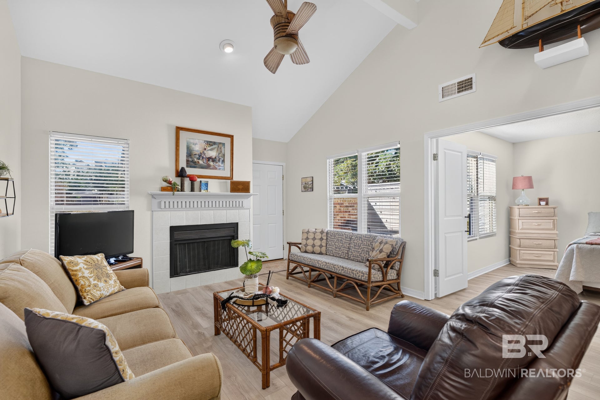 389 Clubhouse Drive I4