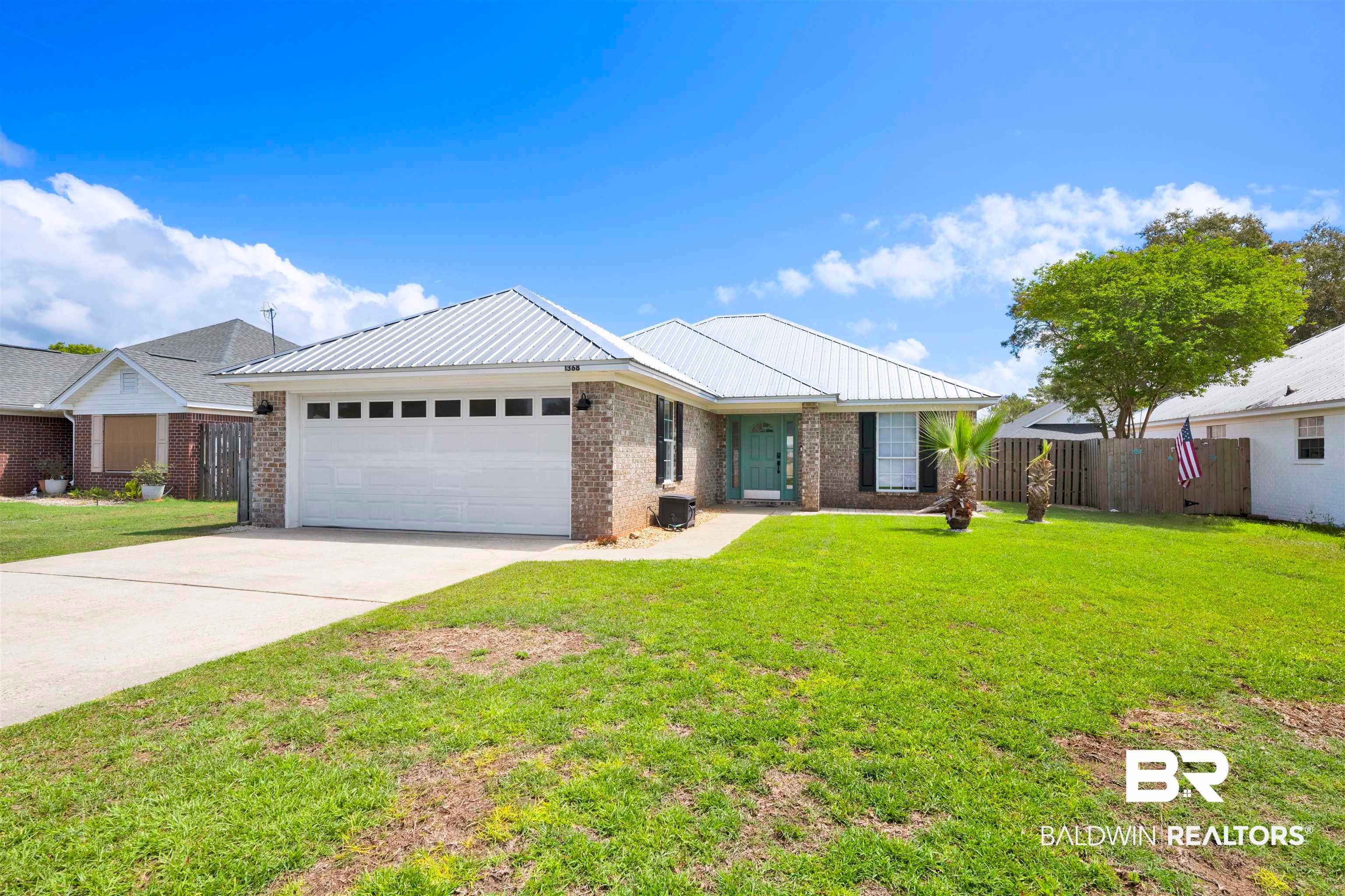 1368 W Hardwood Drive