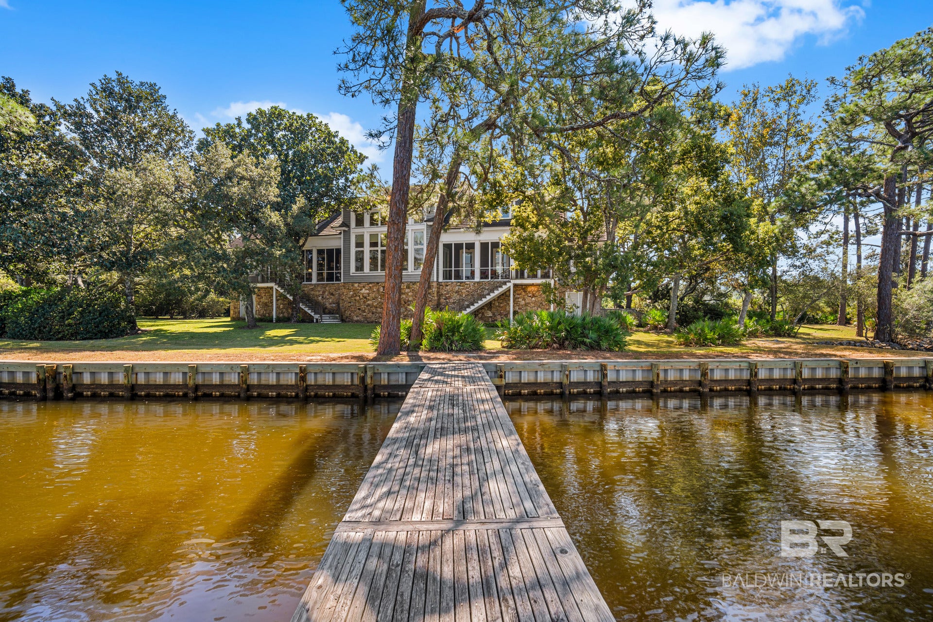 8760 Red Fish Point Rd