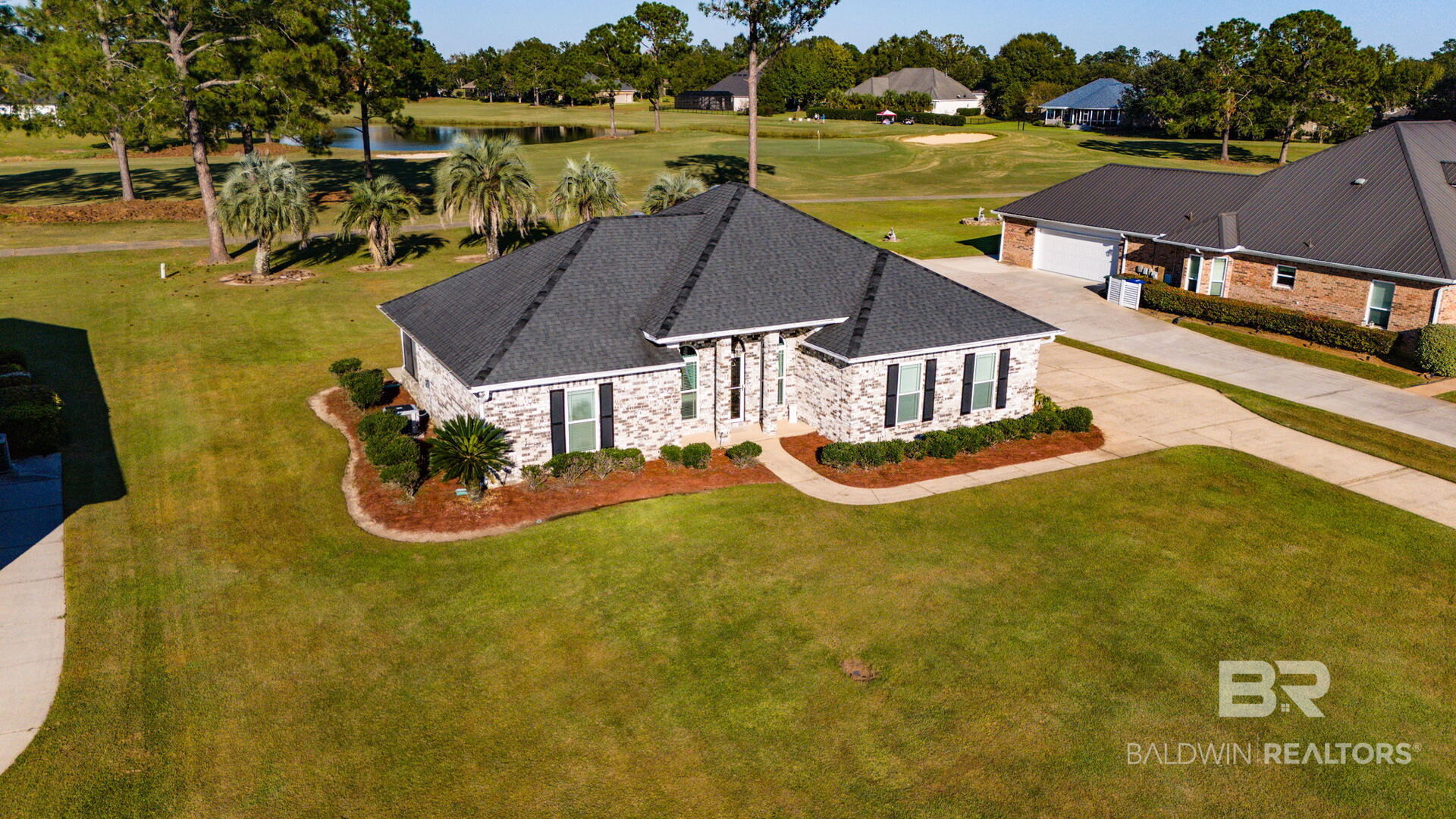 9487 Lakeview Drive