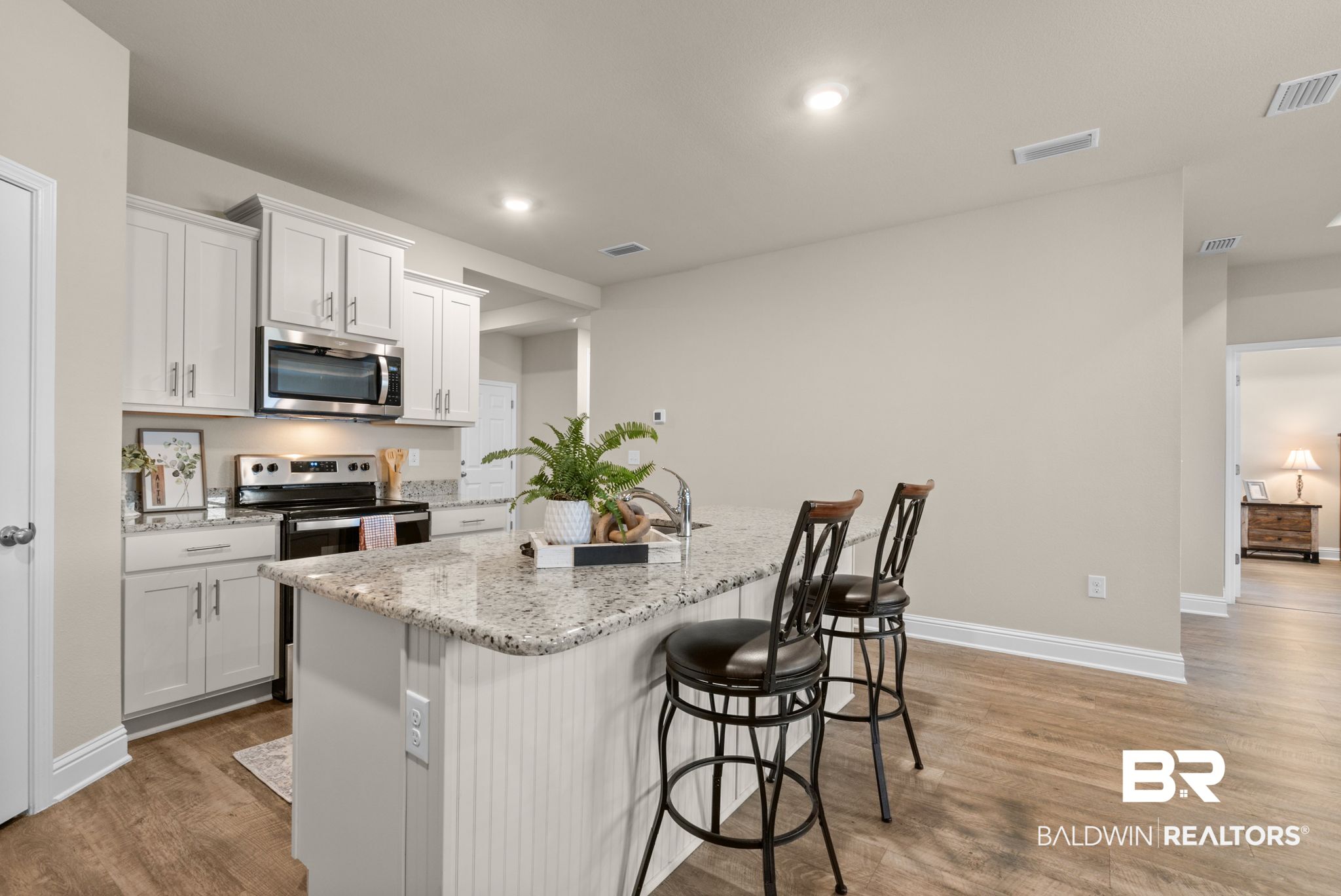 22880 Lieutenant Avenue