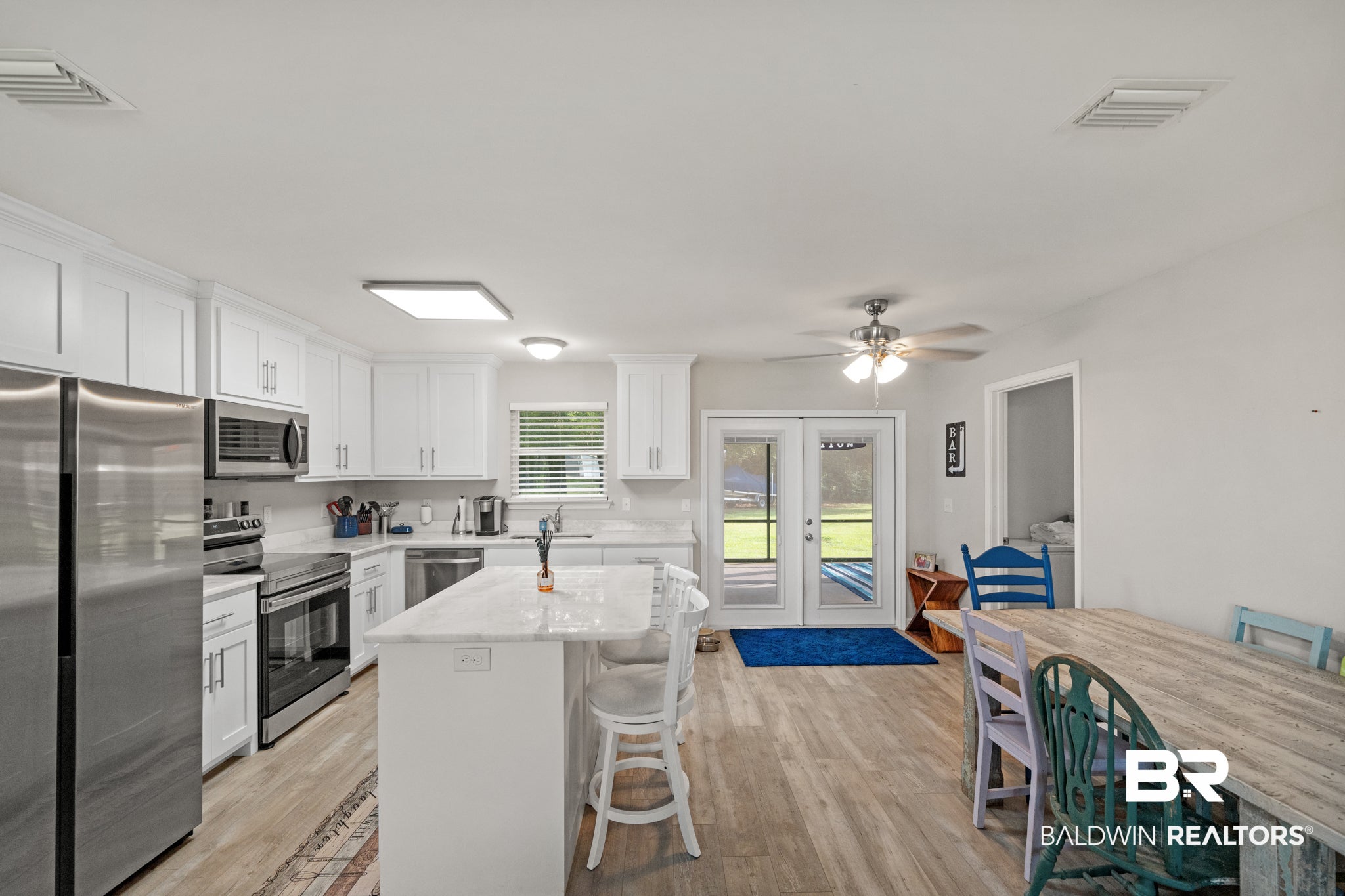 228 Lakefront Circle