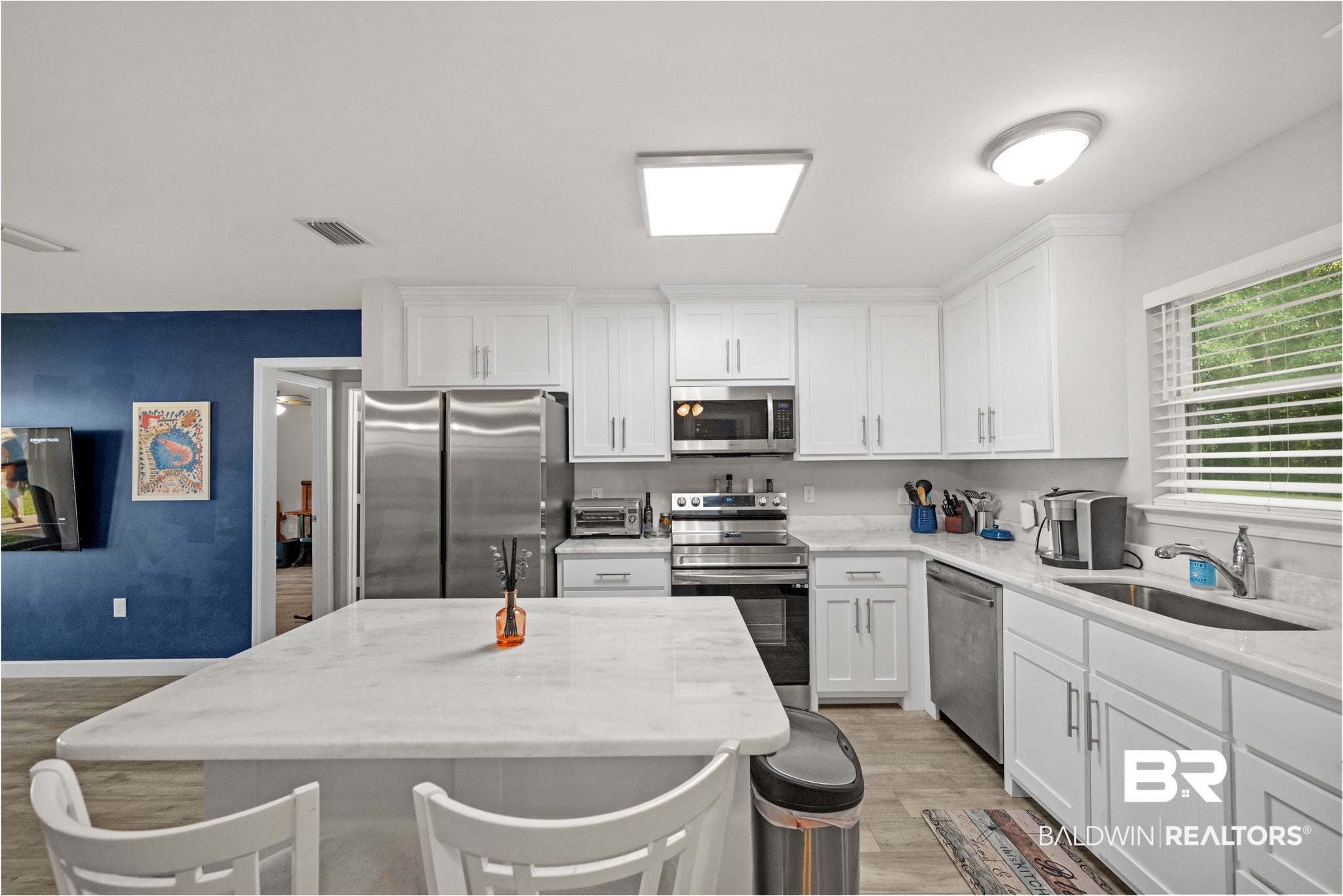 228 Lakefront Circle