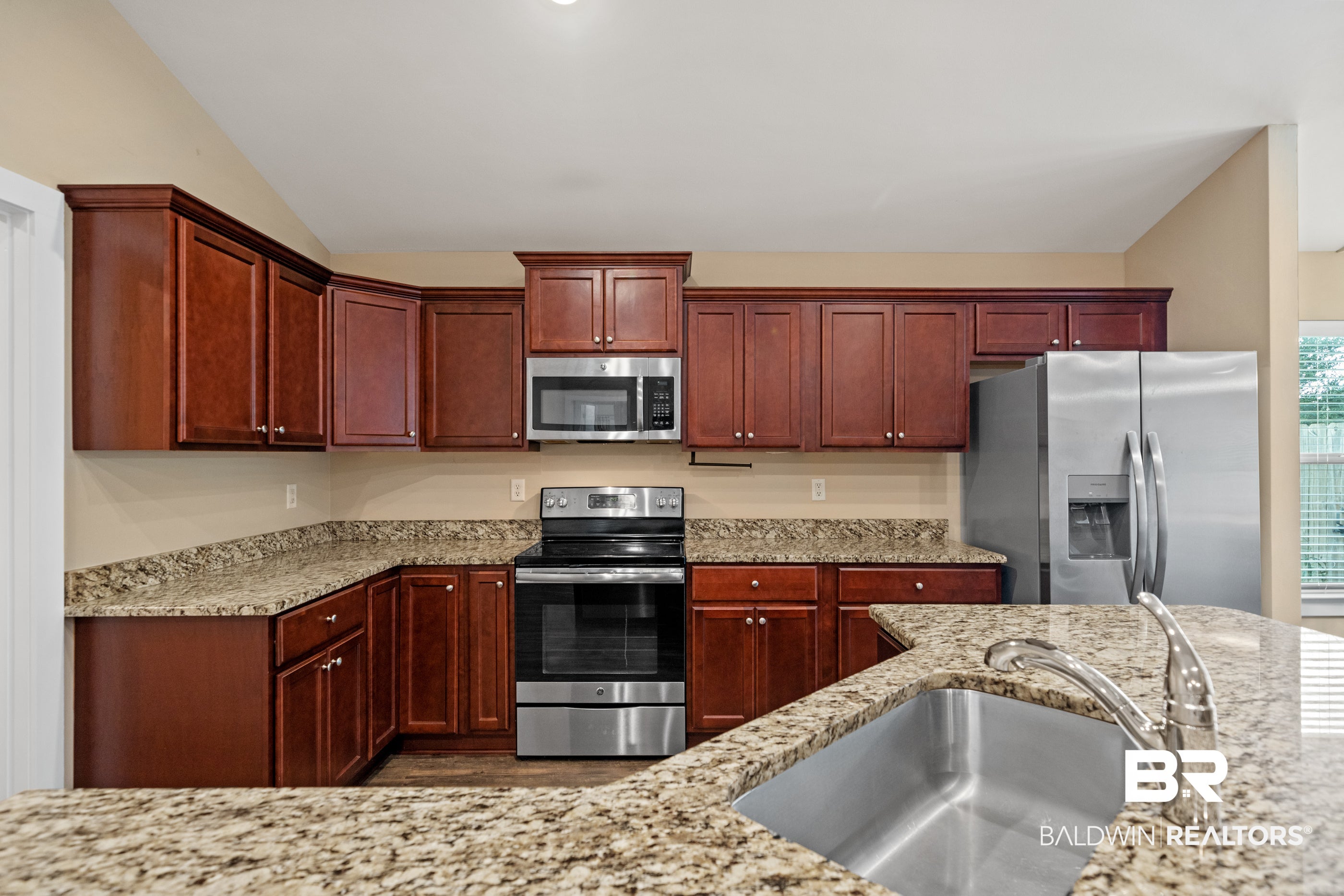 230 Lakefront Circle