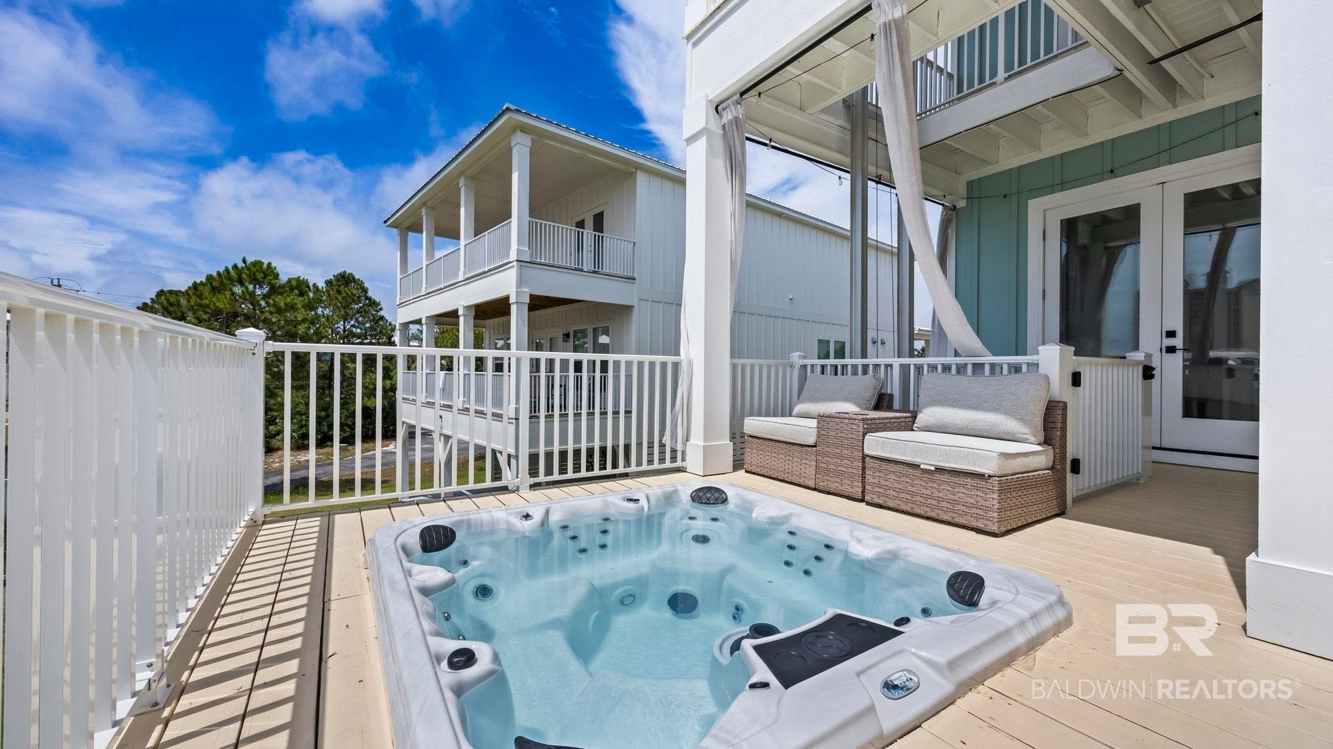 927 Heron Point Dr