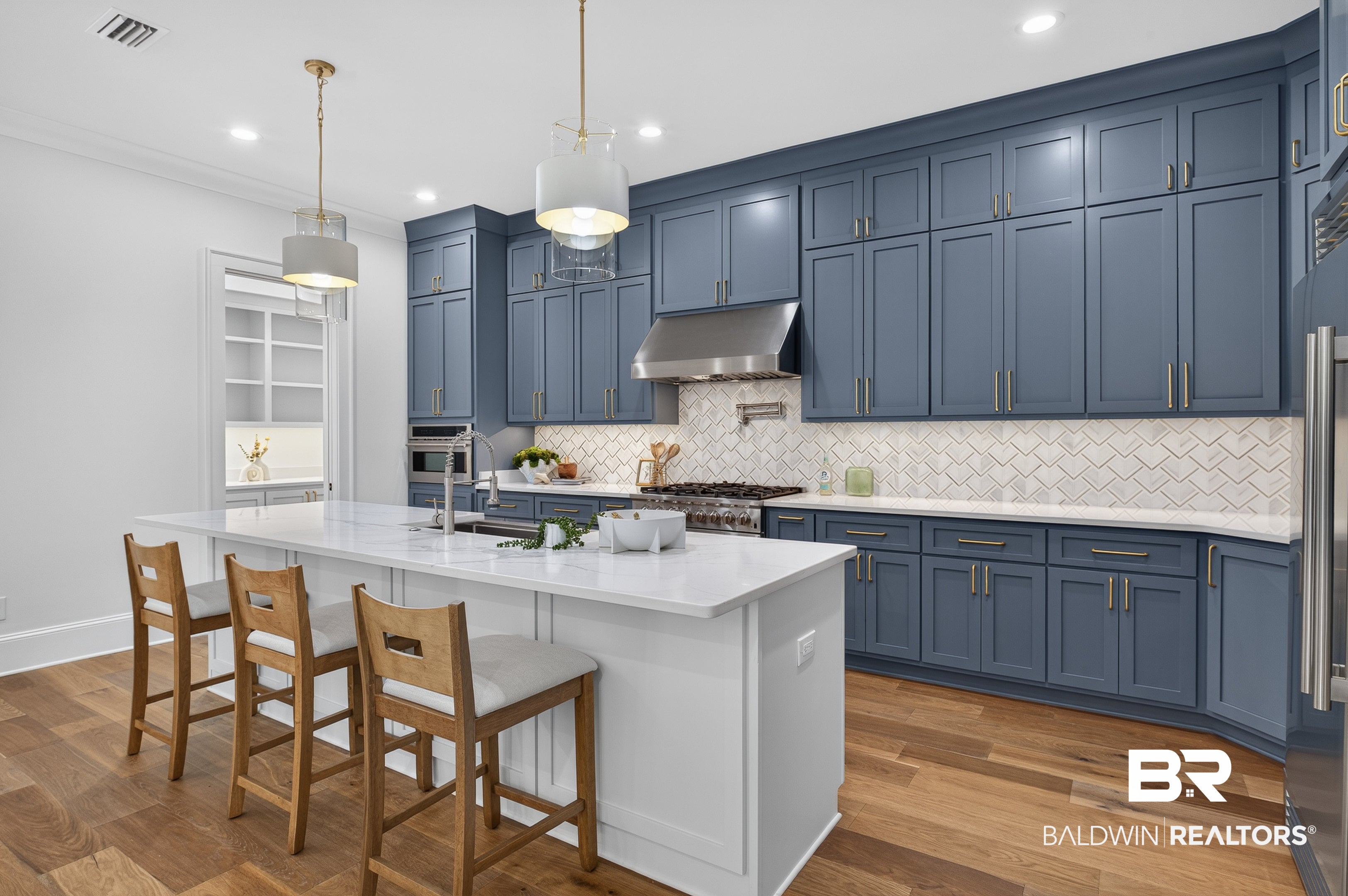 841 Inlet Circle