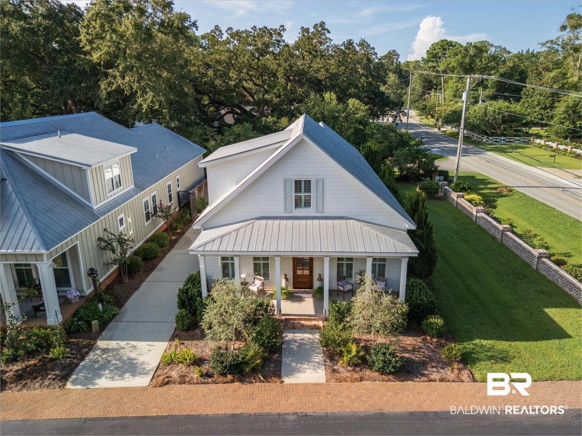 28 Bay Pointe Ct