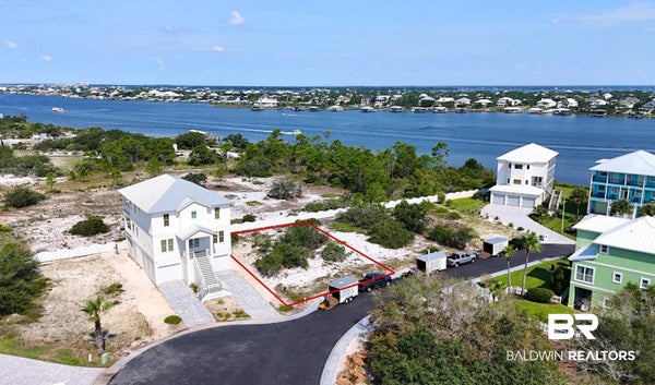 337 GULFVIEW LN, PENSACOLA, FL 32507 - Image f41e23f3aeb29eb0f9bc6bbf584d0d05/2828624295