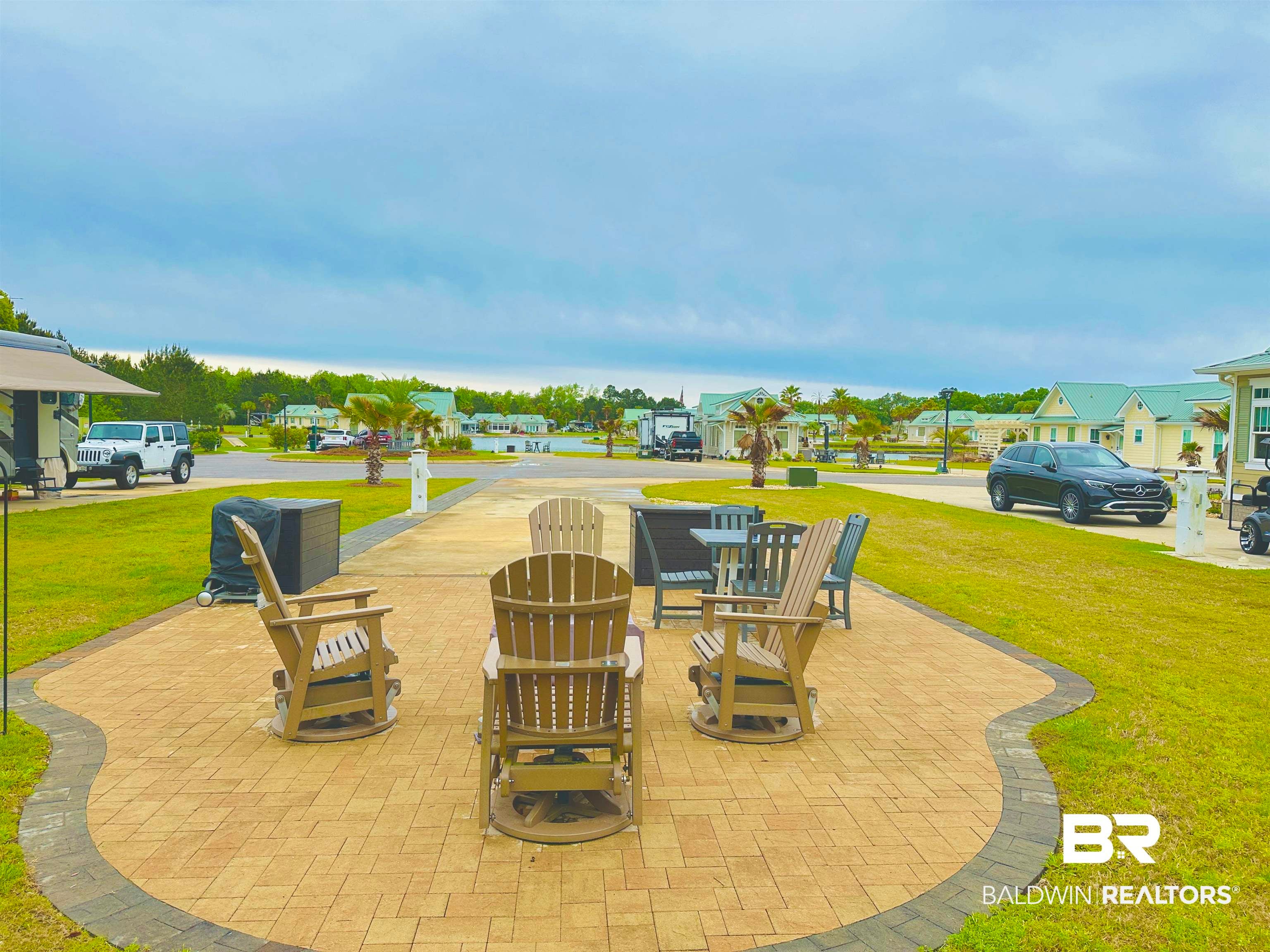 12477 Gateway Drive - Photo 2