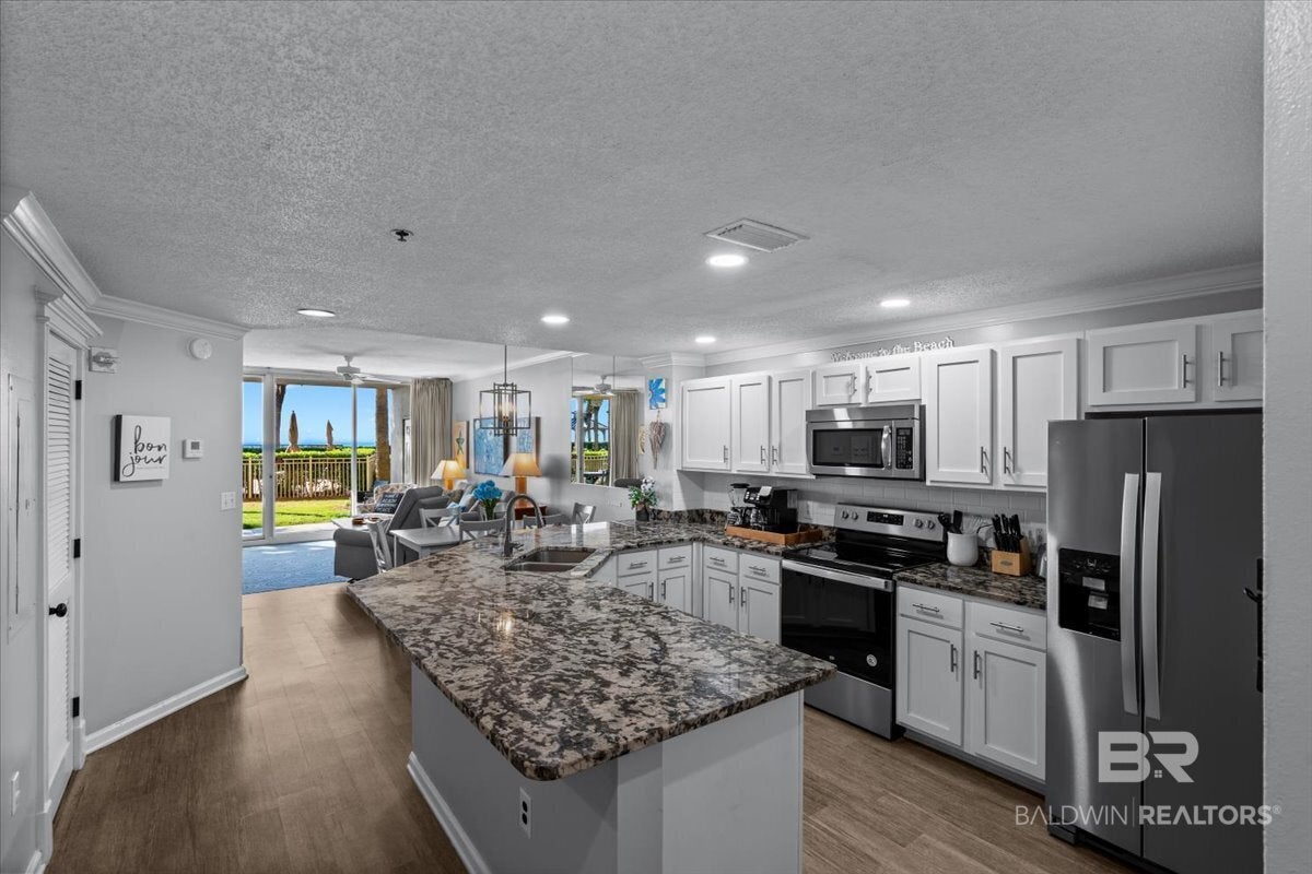 527C Beach Club Trl 104