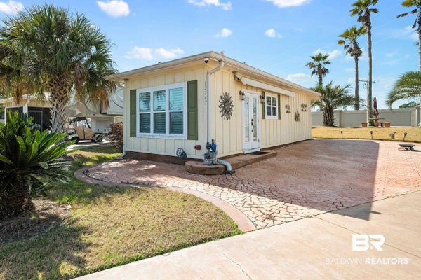 12143 GATEWAY DR, ELBERTA, AL 36530 - Image f6f76d17ef3e16ca31056e823d8b8feb/2421032737