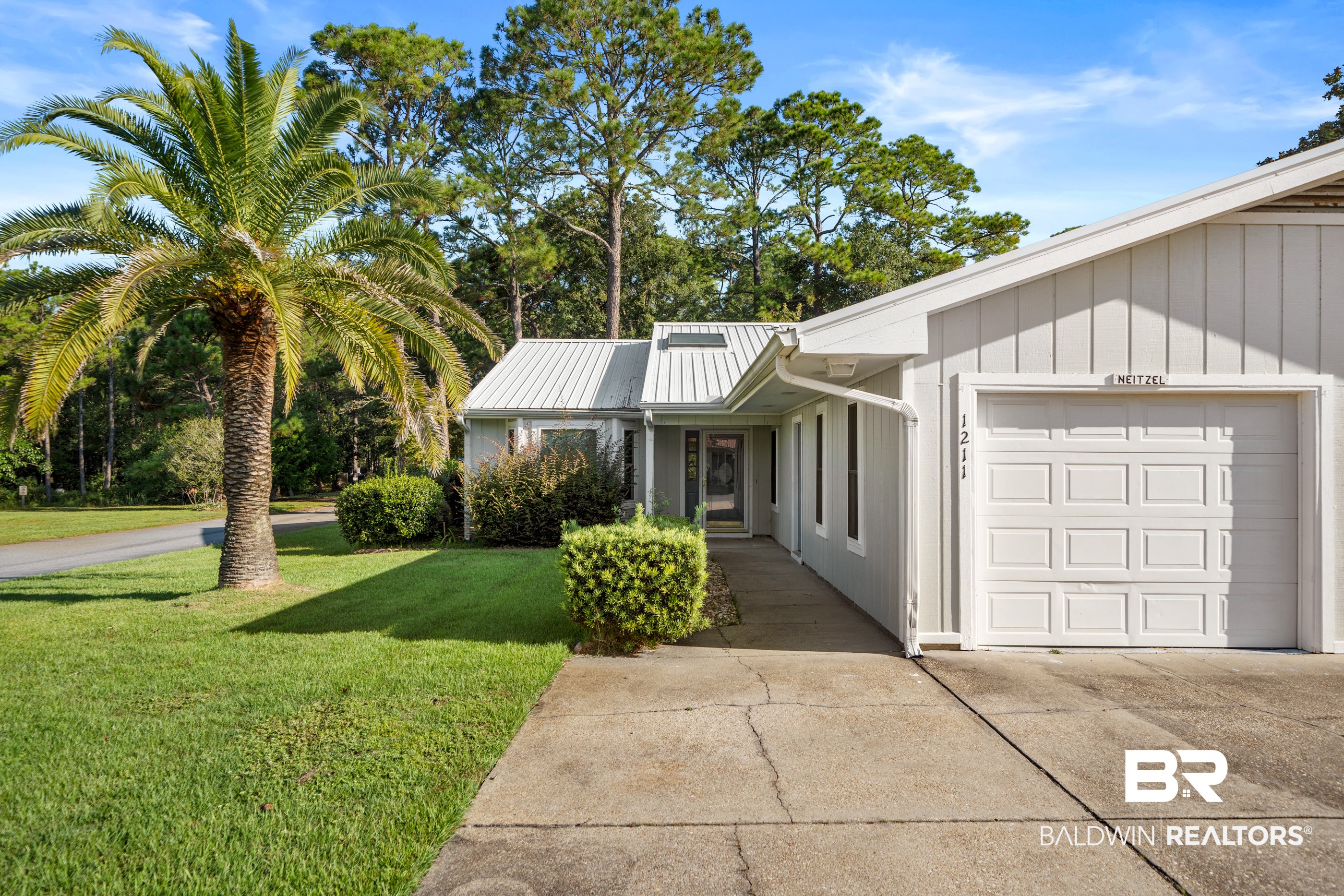1211 Quail Run E