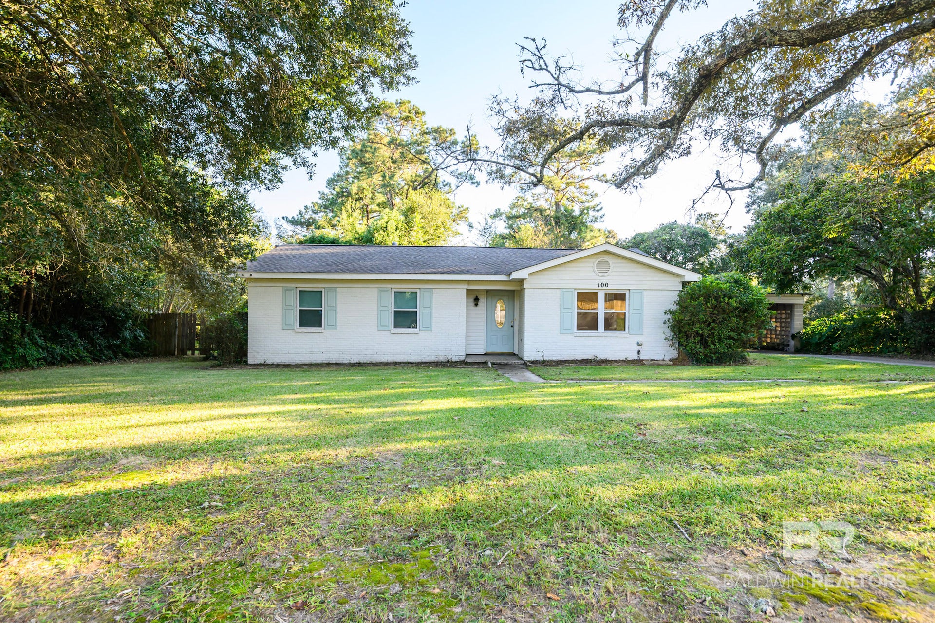 100 Doris Avenue