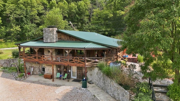 1286 E THORNTON RD, MADISON, IN 47250 - Image 0ec230bea9c2ca481c61a76a2fdc9c67/3190354150