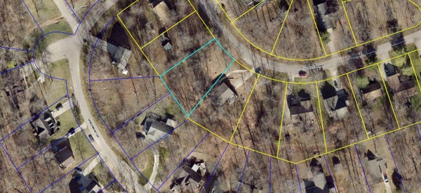 TYROLEAN WAY, LAWRENCEBURG, IN 47025 - Image a3dc7628b1ee7c544bfd577c91c7a0cd/457096306