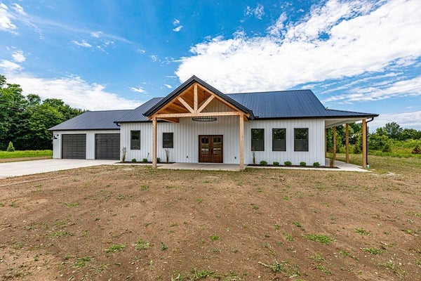 ADDRESS PRIVATE, AURORA, IN 47001 - Image bfa1d768a0ffe4e535bfe0d63a1b657e/2048790444