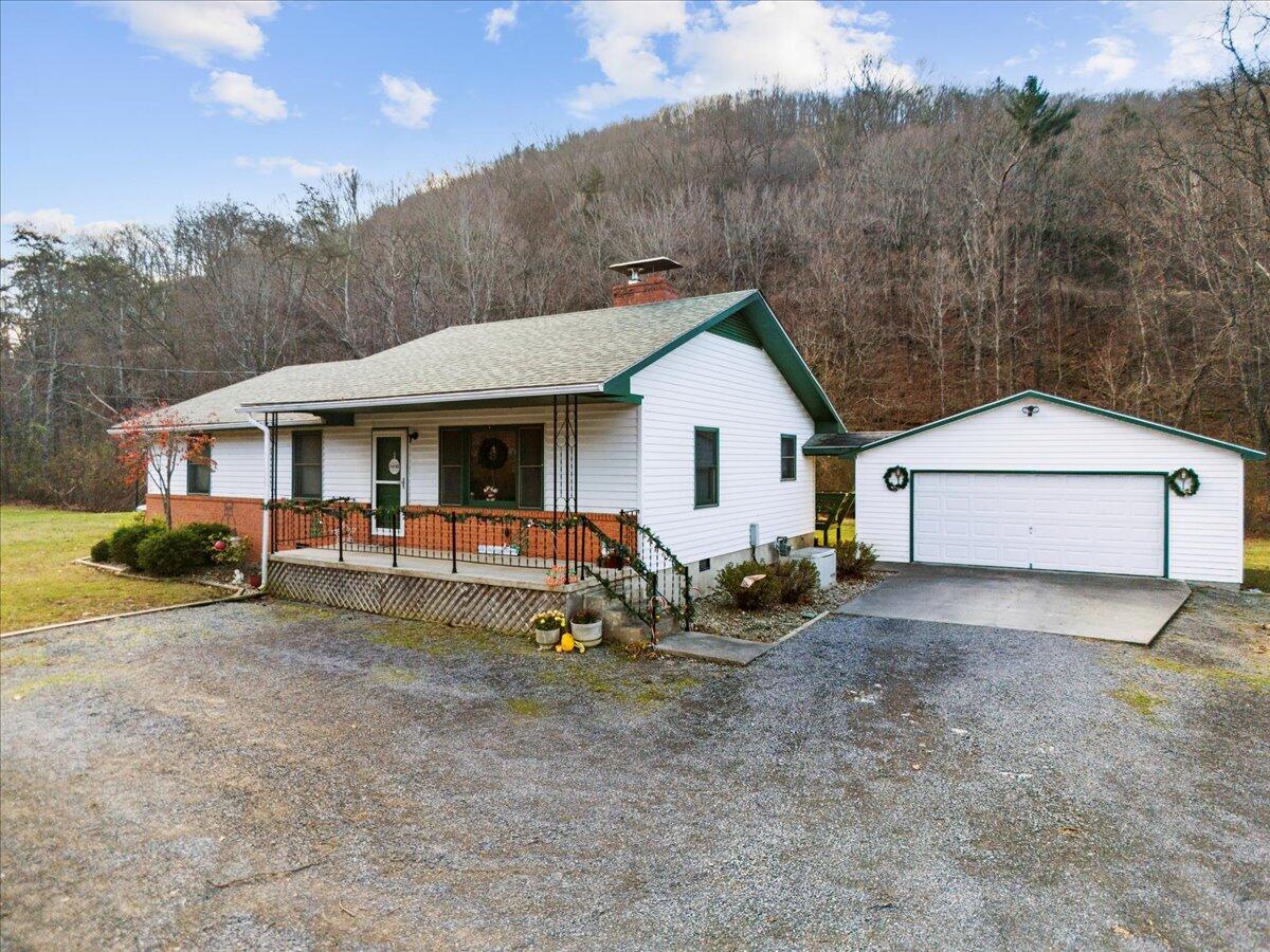 178 Redemption Dr, White Sulphur Springs, West Virginia image 4