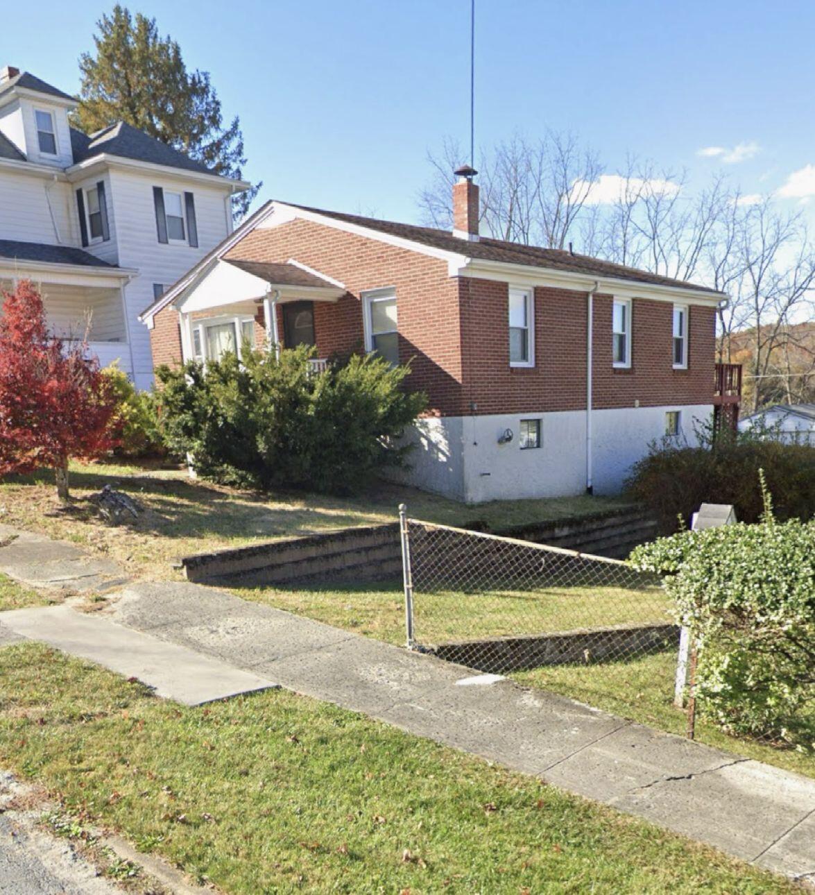 612 Rockbridge St, Bluefield, West Virginia image 1