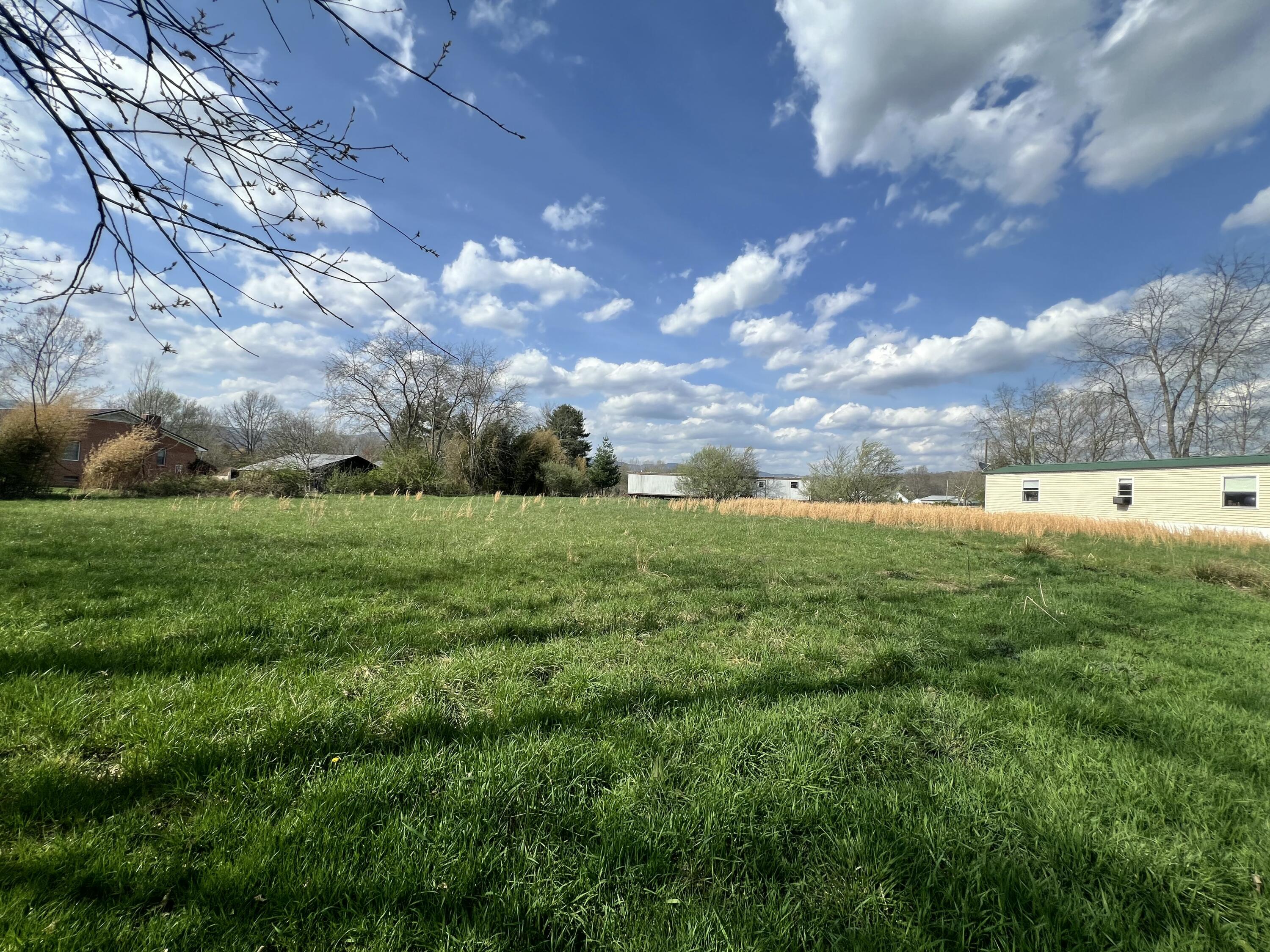 257 Railroad Ln, Williamsburg, Pennsylvania image 1