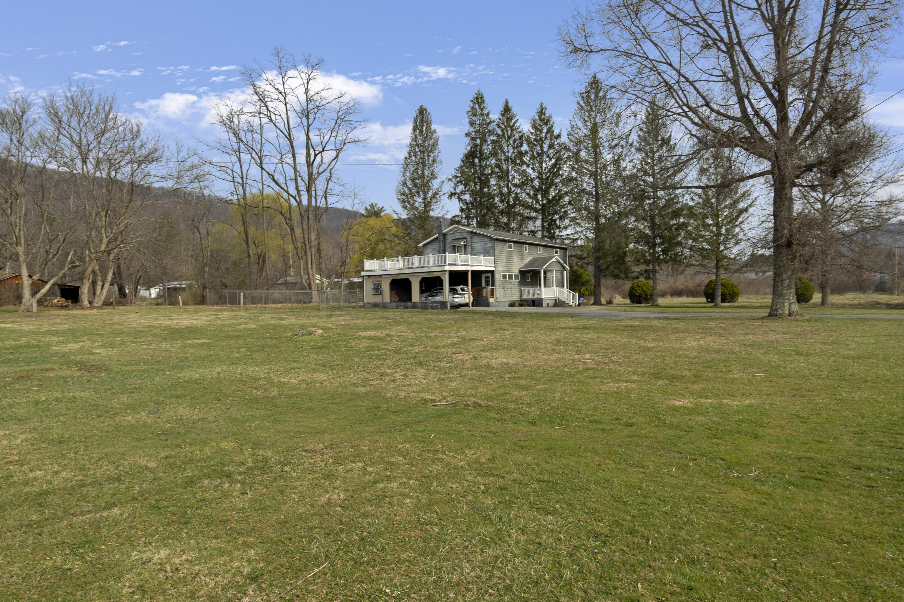 975 Anjean Rd, Rupert, West Virginia image 2