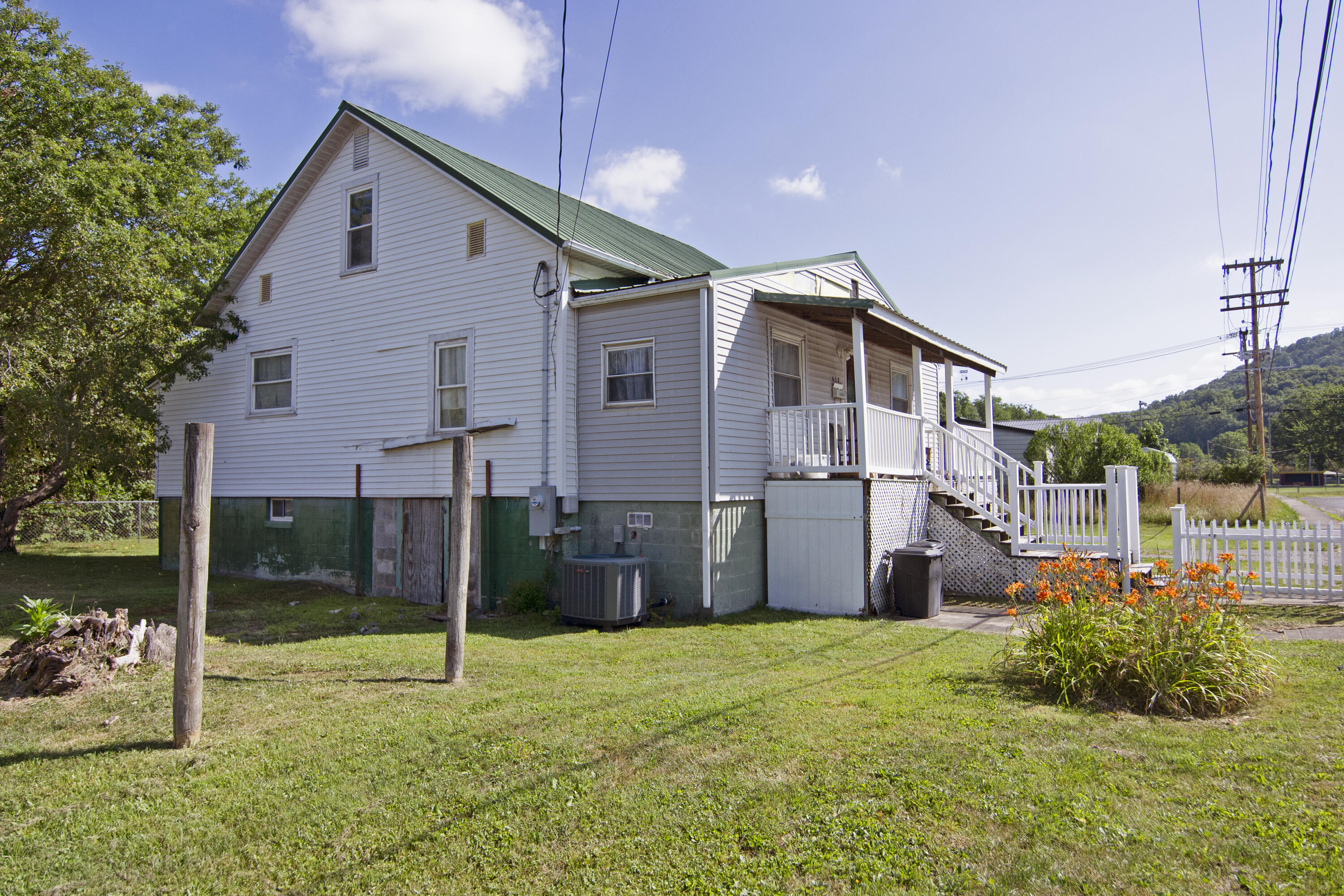 417 E Horton Ave, Rainelle, West Virginia image 29