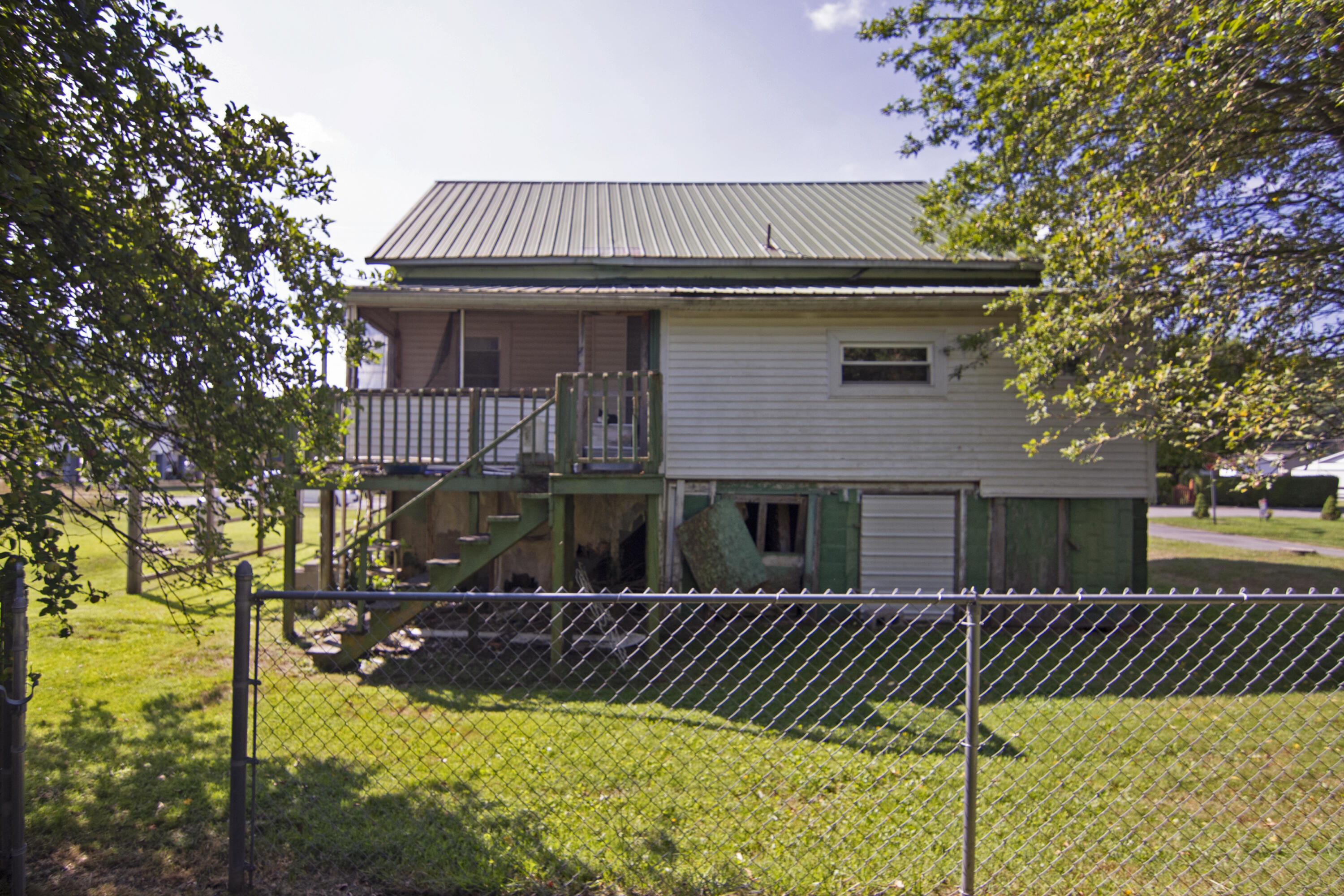 417 E Horton Ave, Rainelle, West Virginia image 32